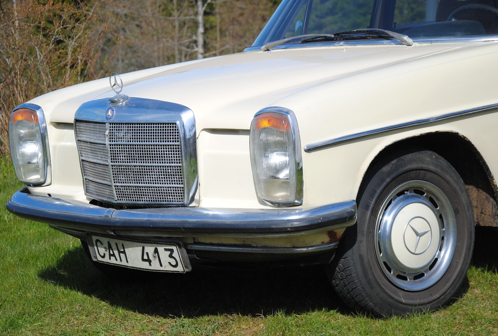 Exteriörbild på 1971 Mercedes-Benz 220D