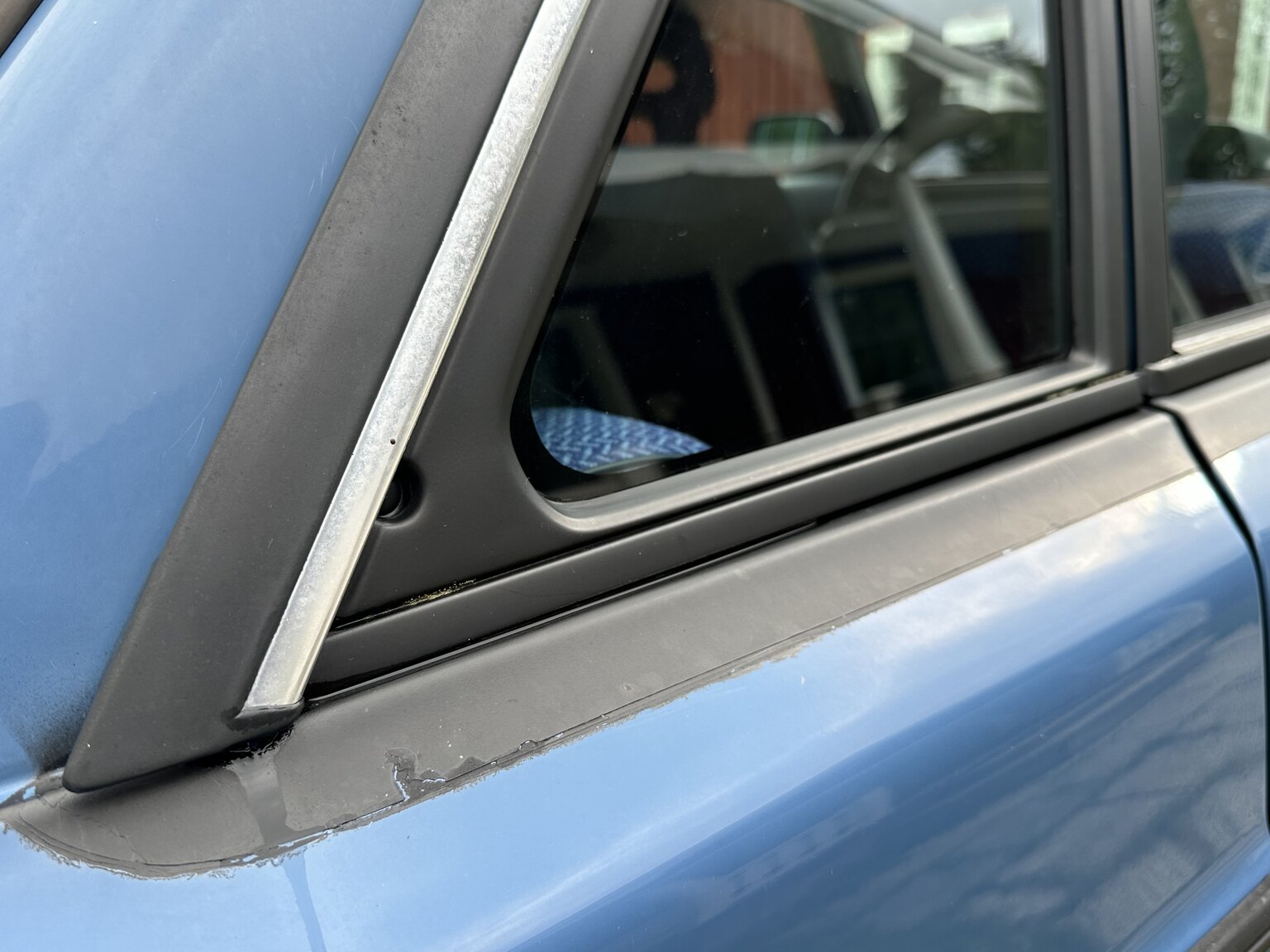Exteriörbild på 1986 Volvo 244