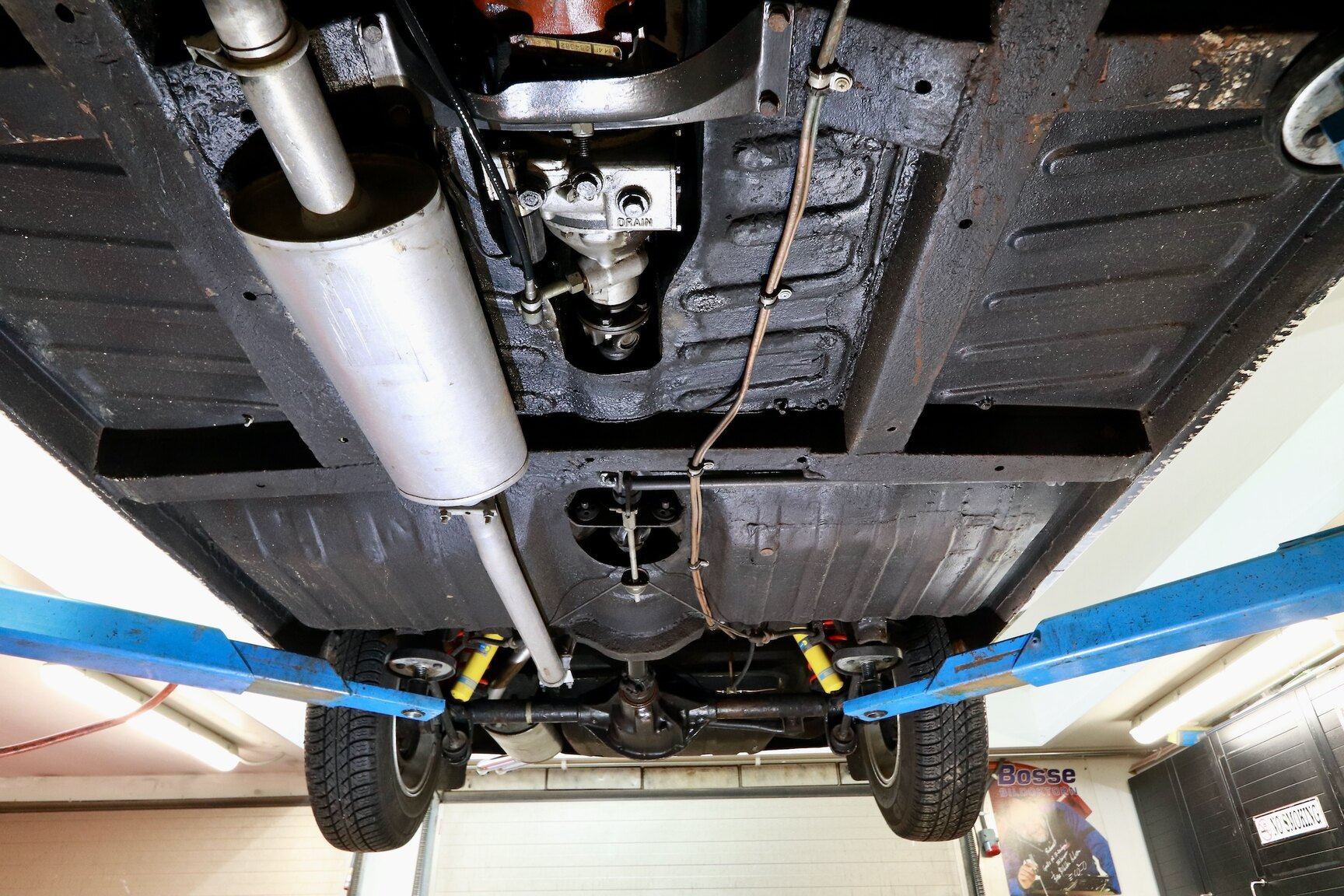 Image of 1964 Volvo P 1800S mechanics (27)