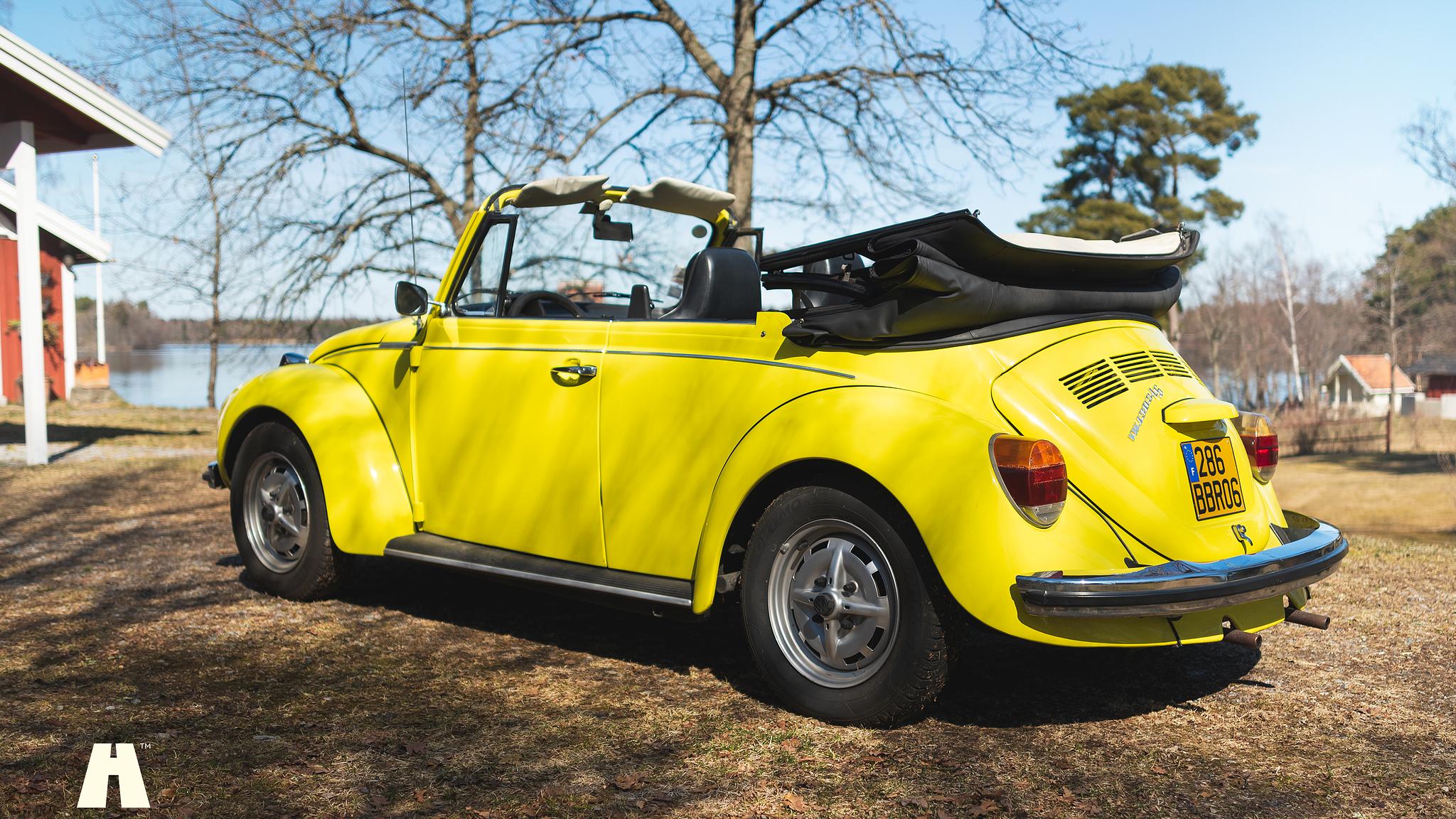 Exteriörbild på 1974 Volkswagen Bubbla 1303LS Cabriolet Svensksåld 