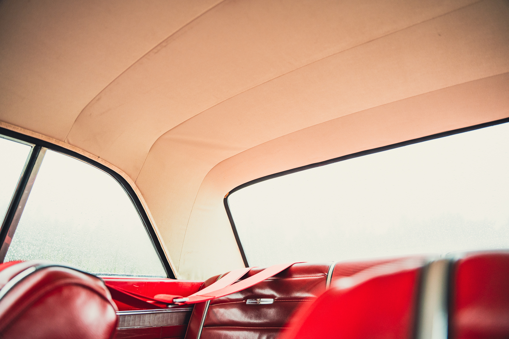 Innenraumfoto von 1964 Ford Fairlane 500 Sport Coupé (32)