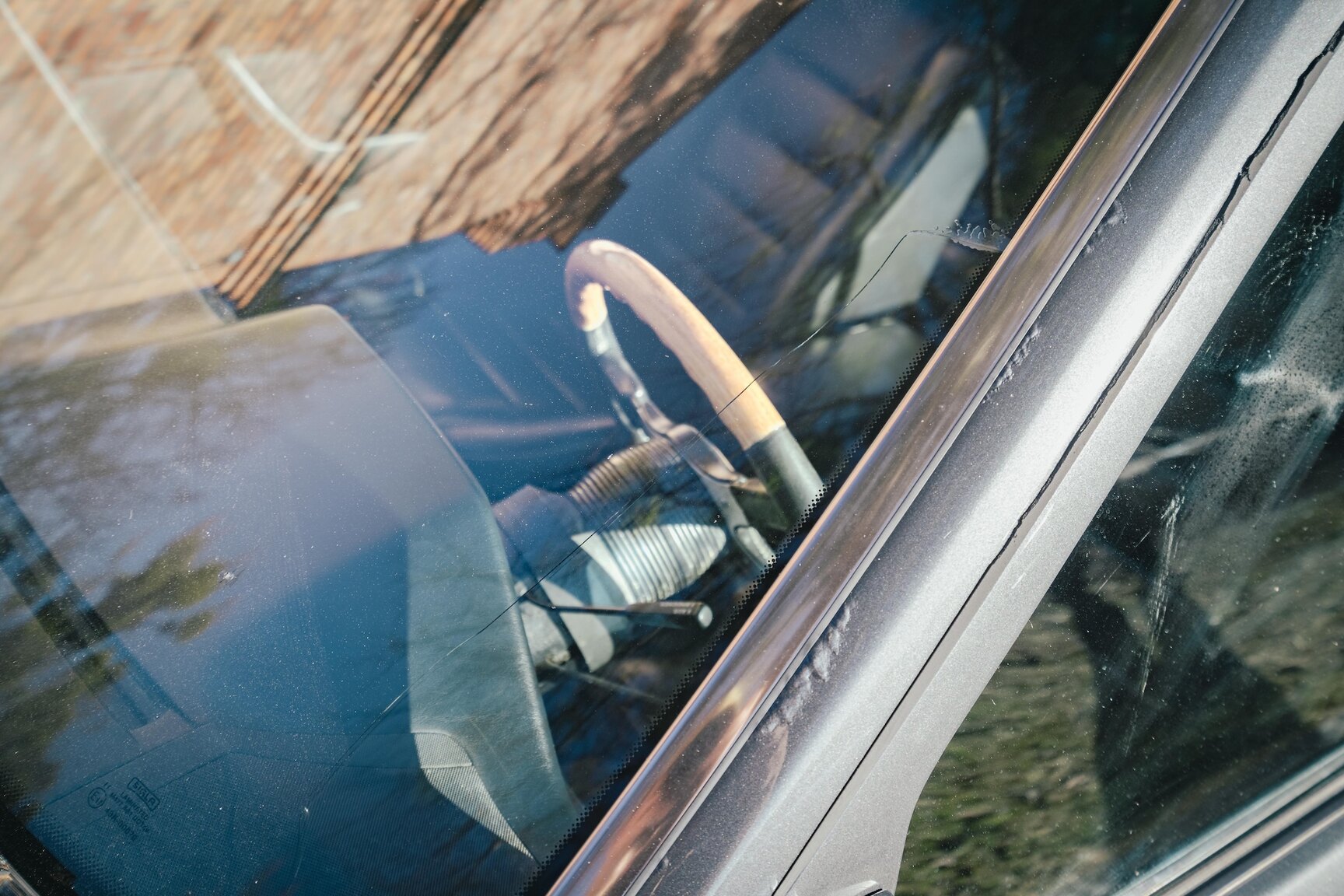 Aussenfoto 1991 Mercedes-Benz 300E-24 (50)