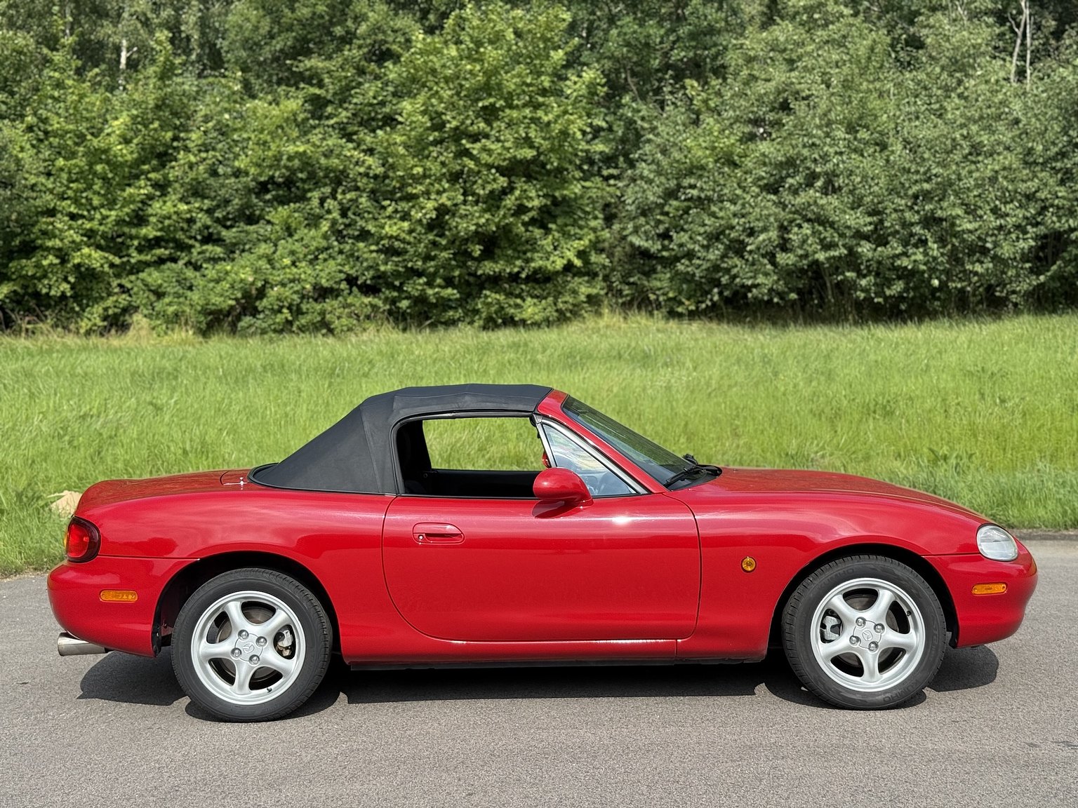 Aussenfoto 1999 Mazda MX-5