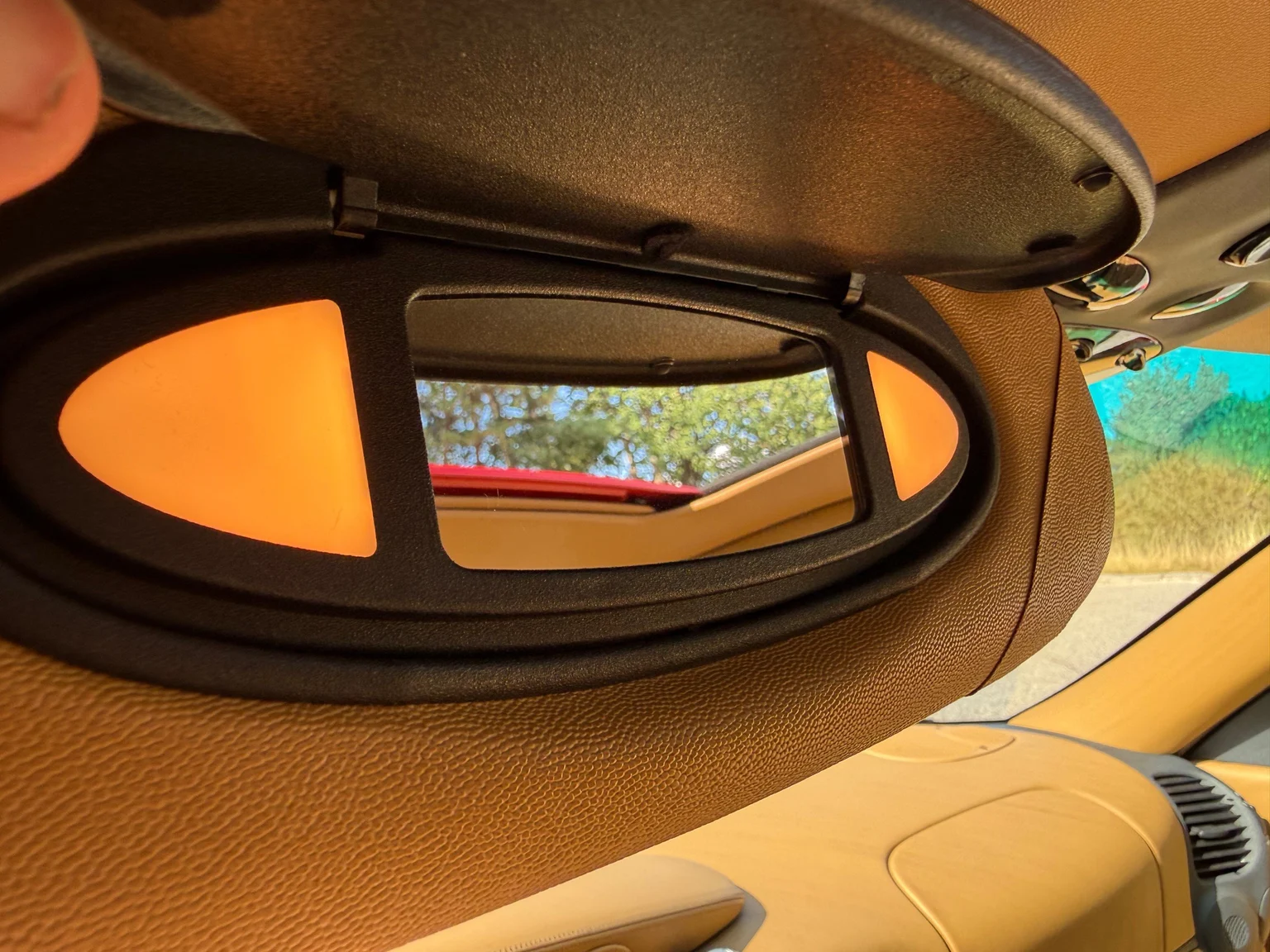 Interior image of 1998 Porsche 911 Carrera (23)