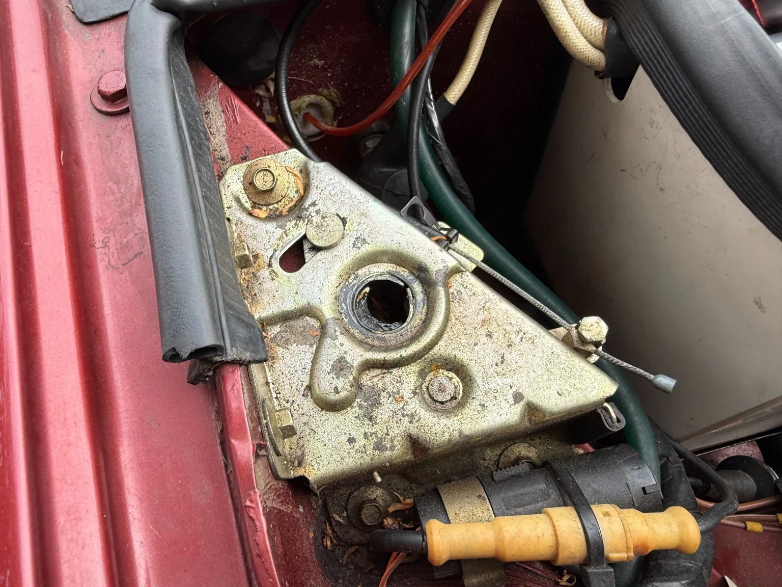 Image of 1988 Daimler Six mechanics (20)