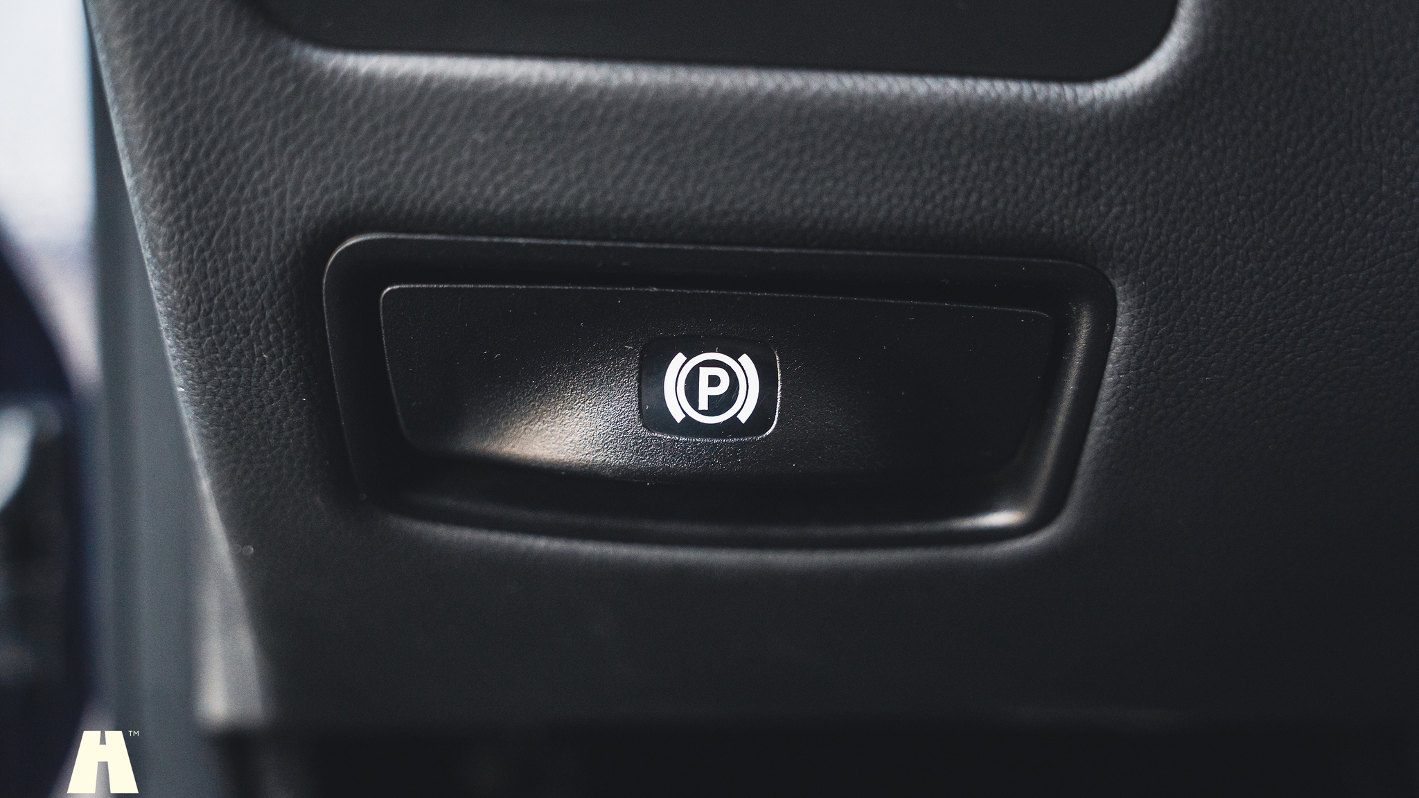 Innenraumfoto von 2008 Mercedes-Benz CLS 63 AMG (35)