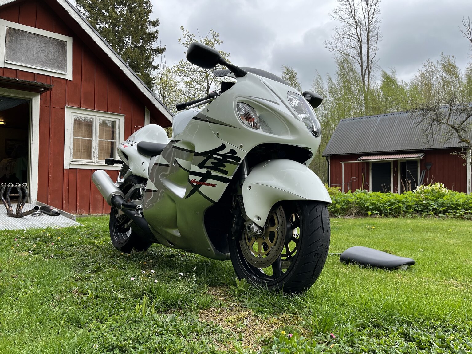 Exteriörbild på 1999 Suzuki GSX1300R Hayabusa