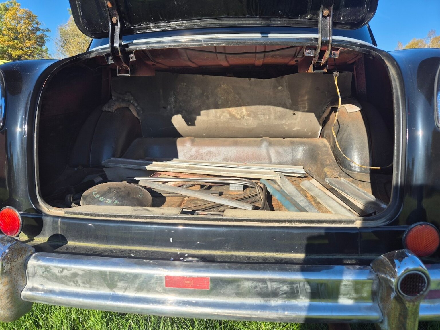 Interior image of 1954 Ford Vedette 3.9 V8