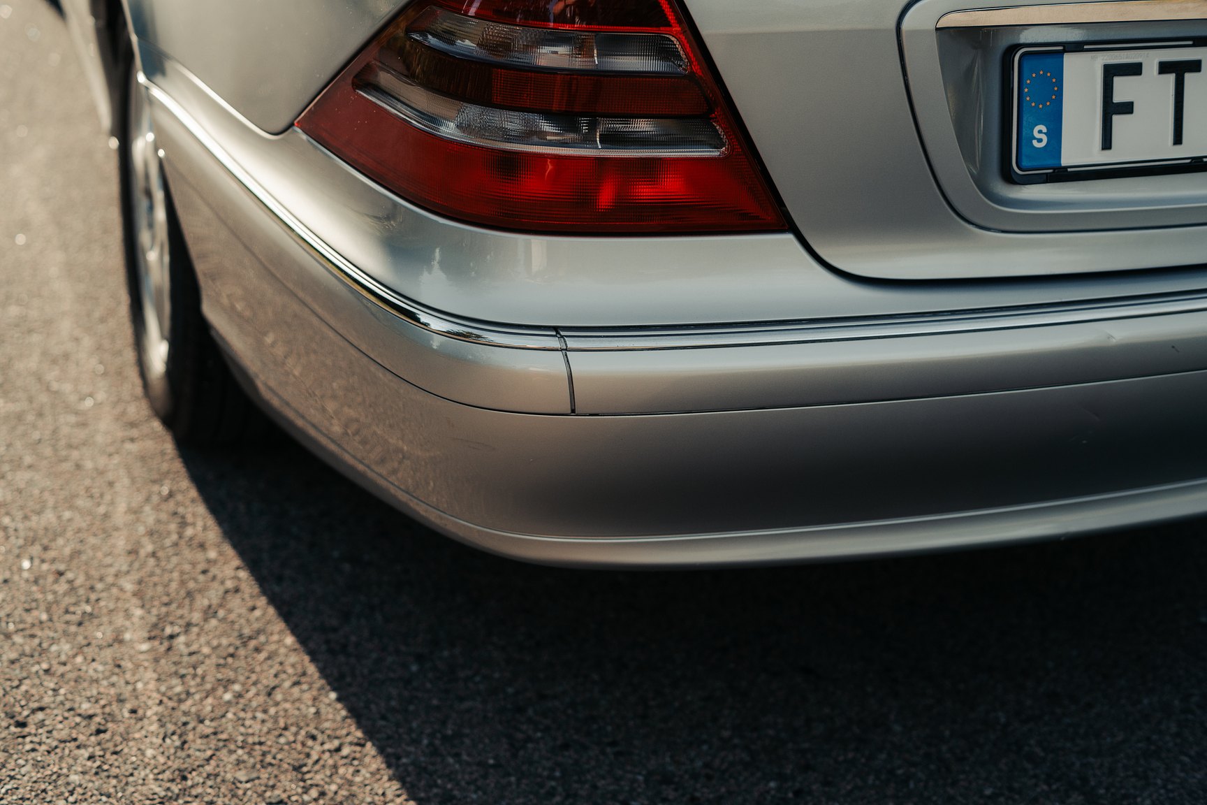 Exteriörbild på 1999 Mercedes-Benz S 320