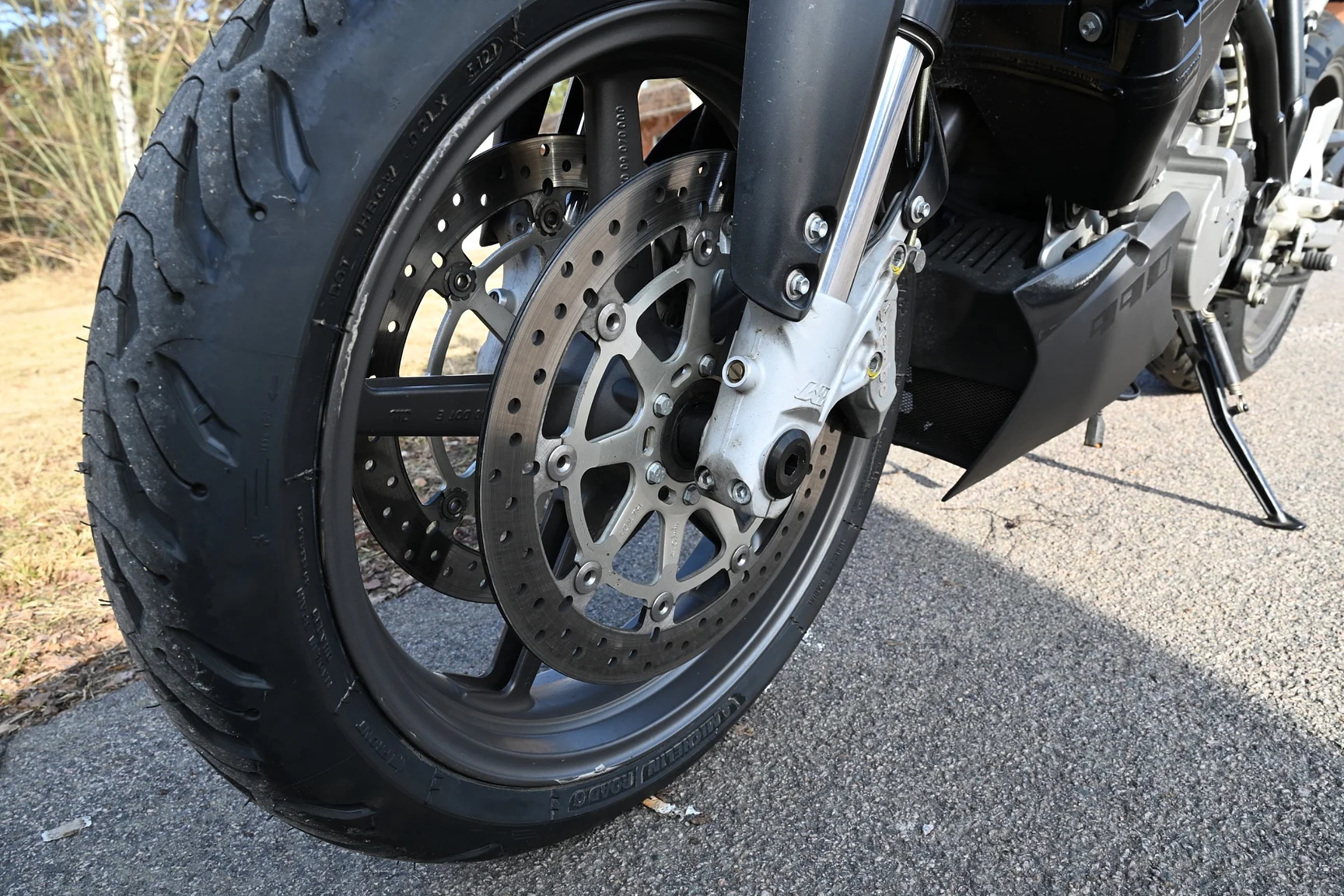 Aussenfoto 2005 KTM 990 Super Duke (58)