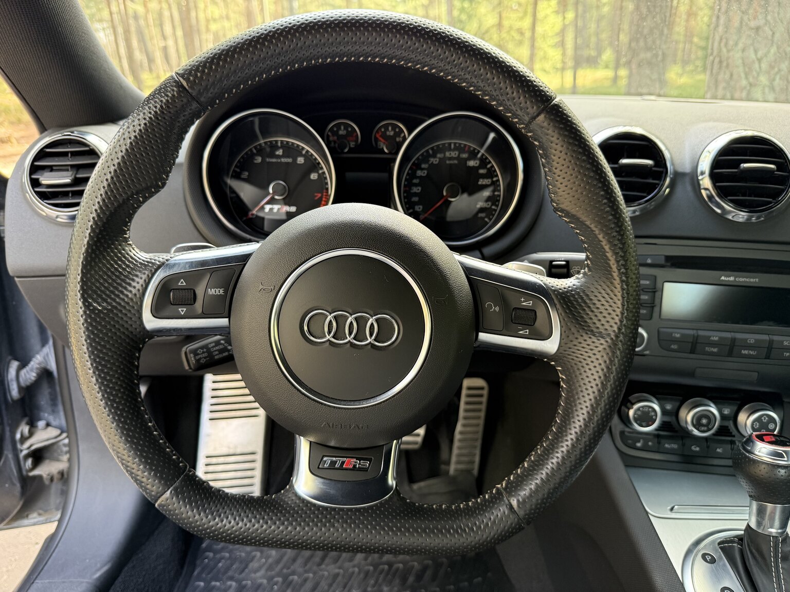 Interior image of 2011 Audi TT RS Coupé