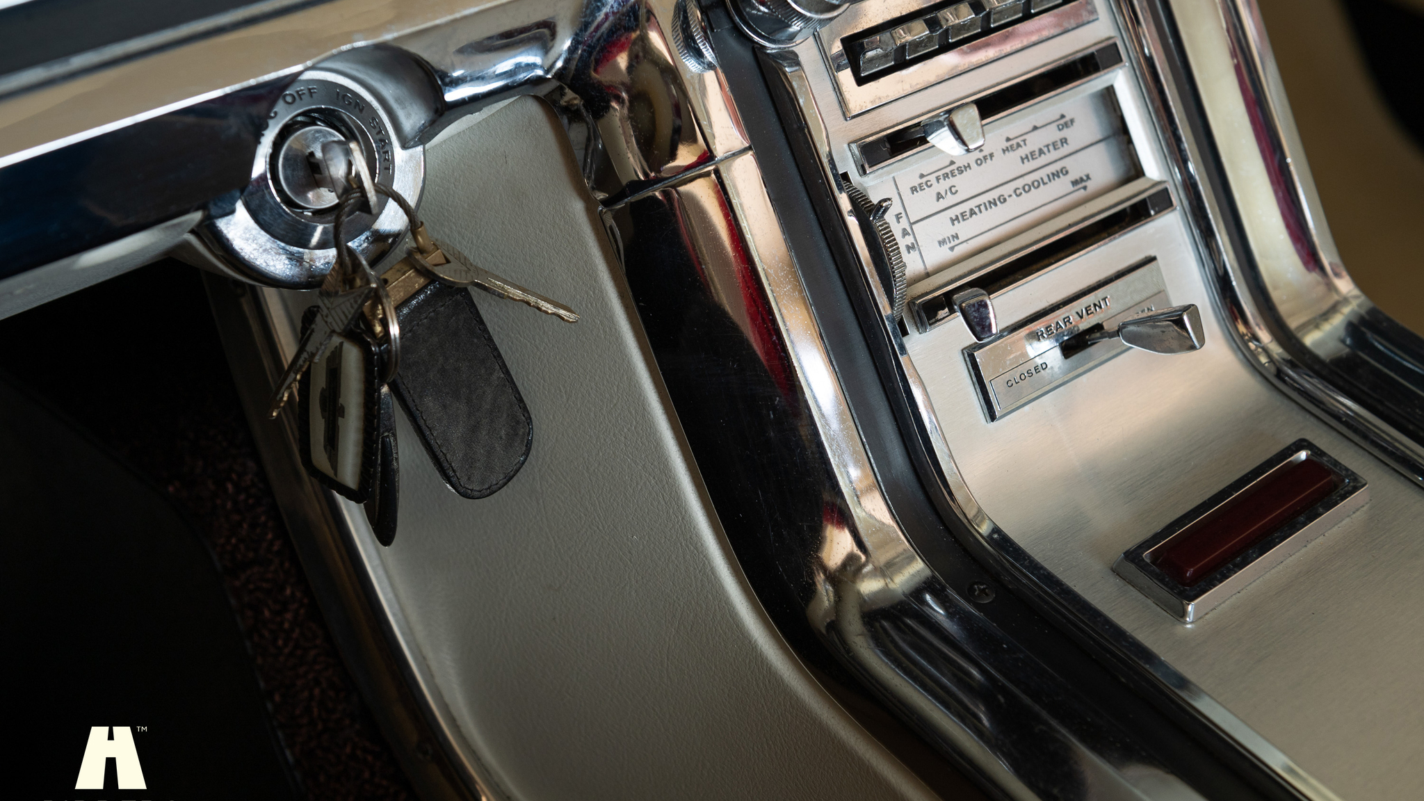 Interiörbild 1964 Ford Thunderbird 6.4 HT (16)