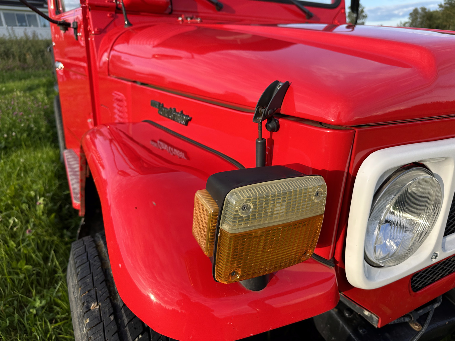 Exterior image of 1982 Toyota Landcruiser Utility (15)