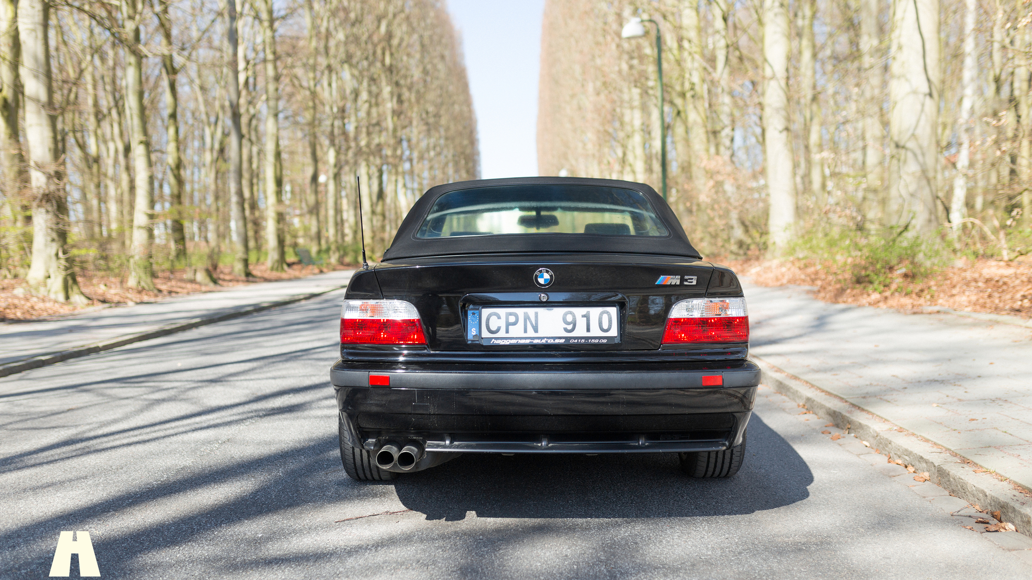 Exterior image of 1996 BMW M3 3.2 Cabriolet (12)