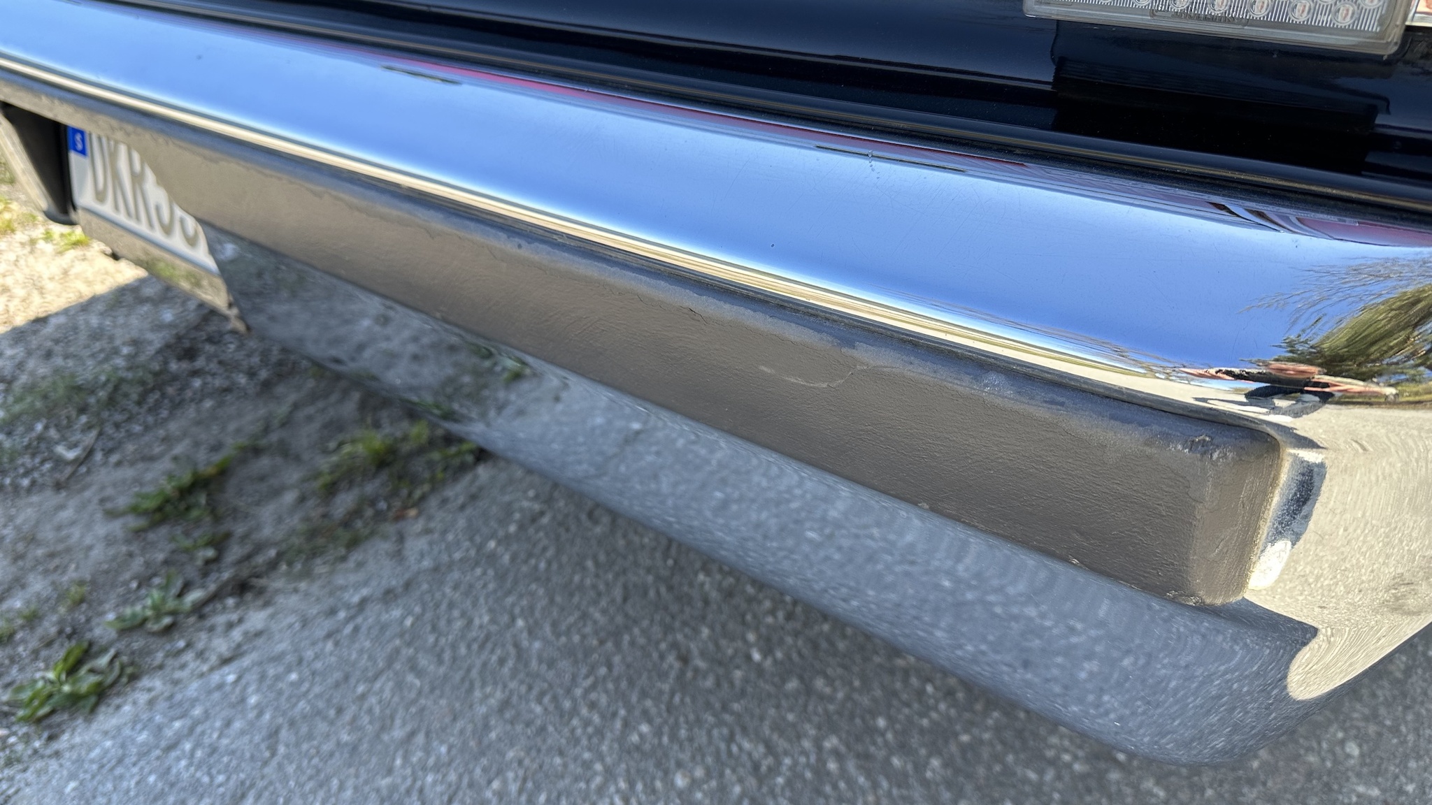 Exterior image of 1988 Lincoln Town Car