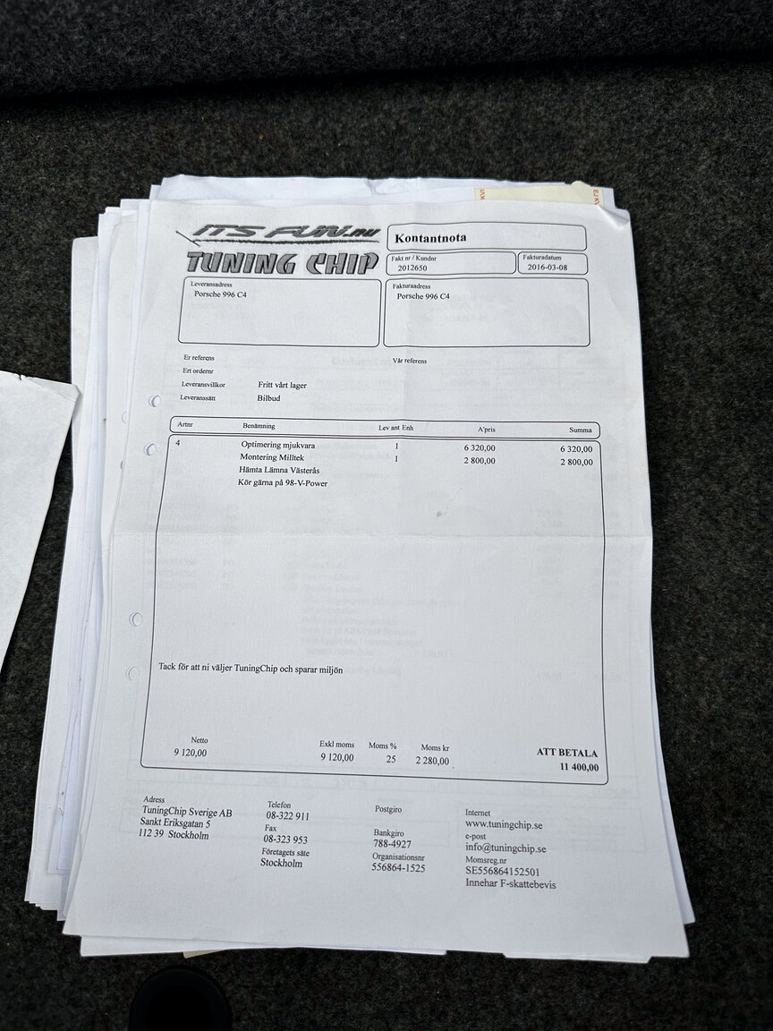 Documentation for 1999 Porsche 911 Carrera 4
