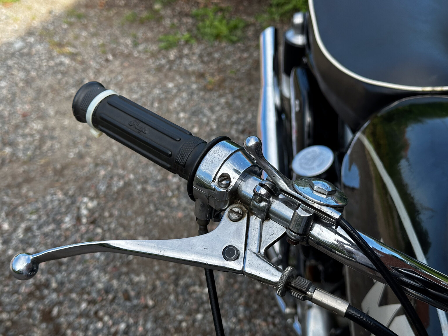 Exteriörbild på 1952 AJS 16MS 350cc Matchless-replica