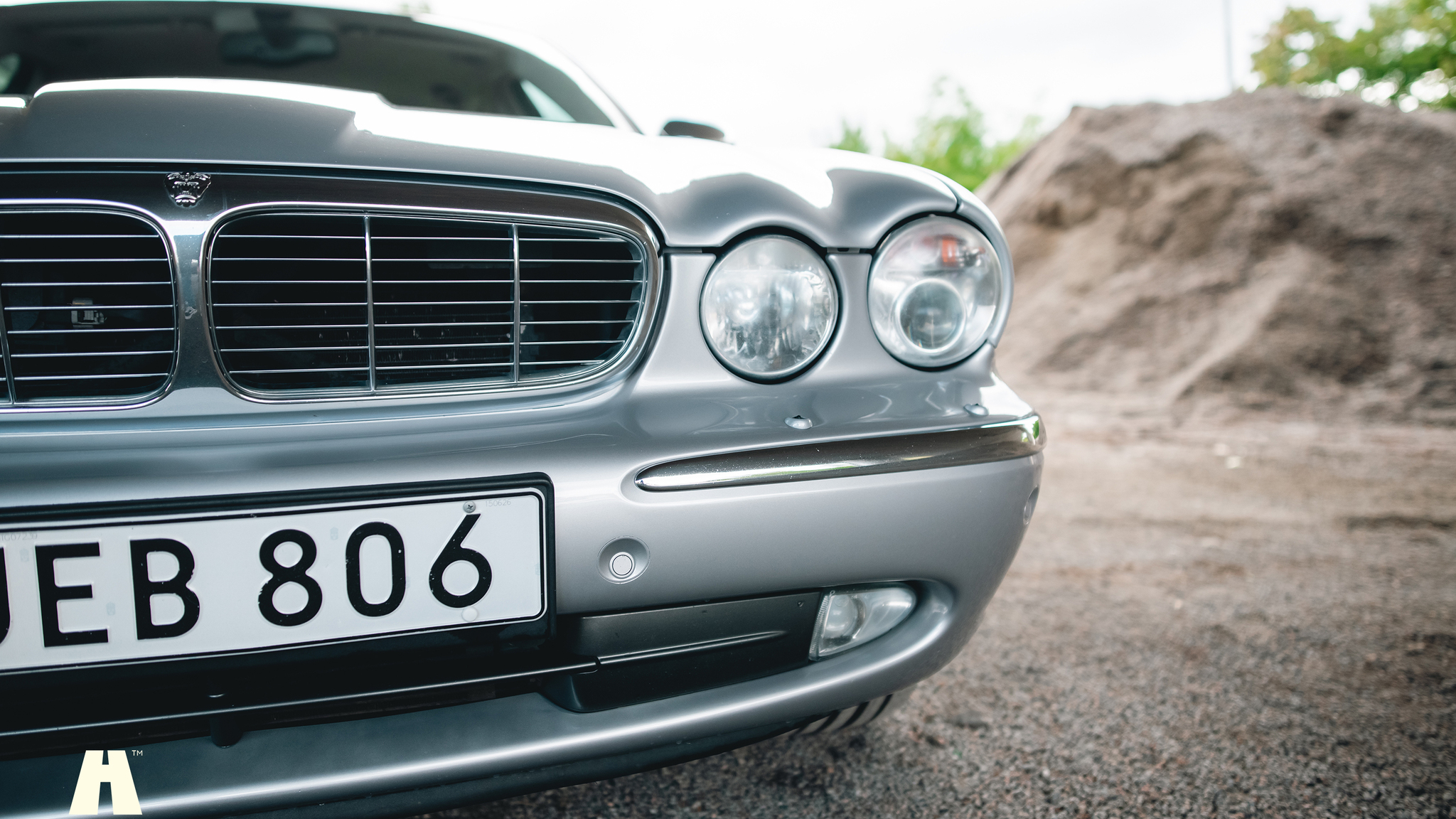 Exteriörbild på 2003 Jaguar XJ Super V8