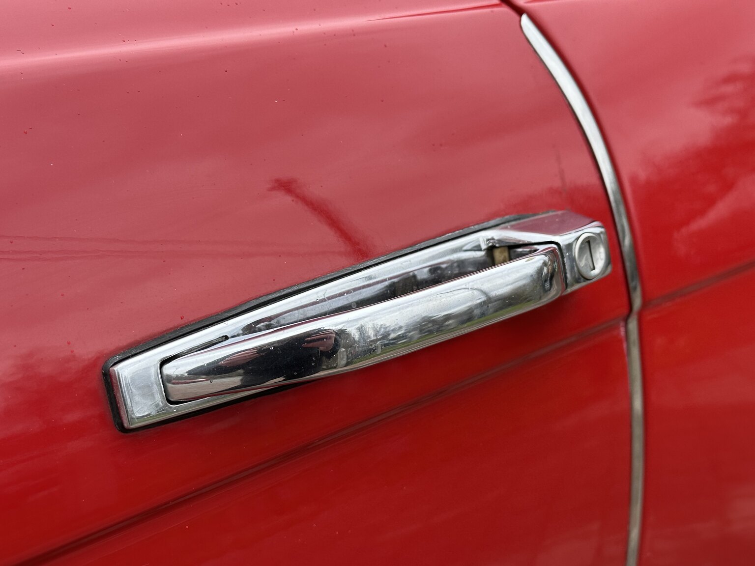 Exteriörbild på 1973 Mercedes-Benz 450 SL