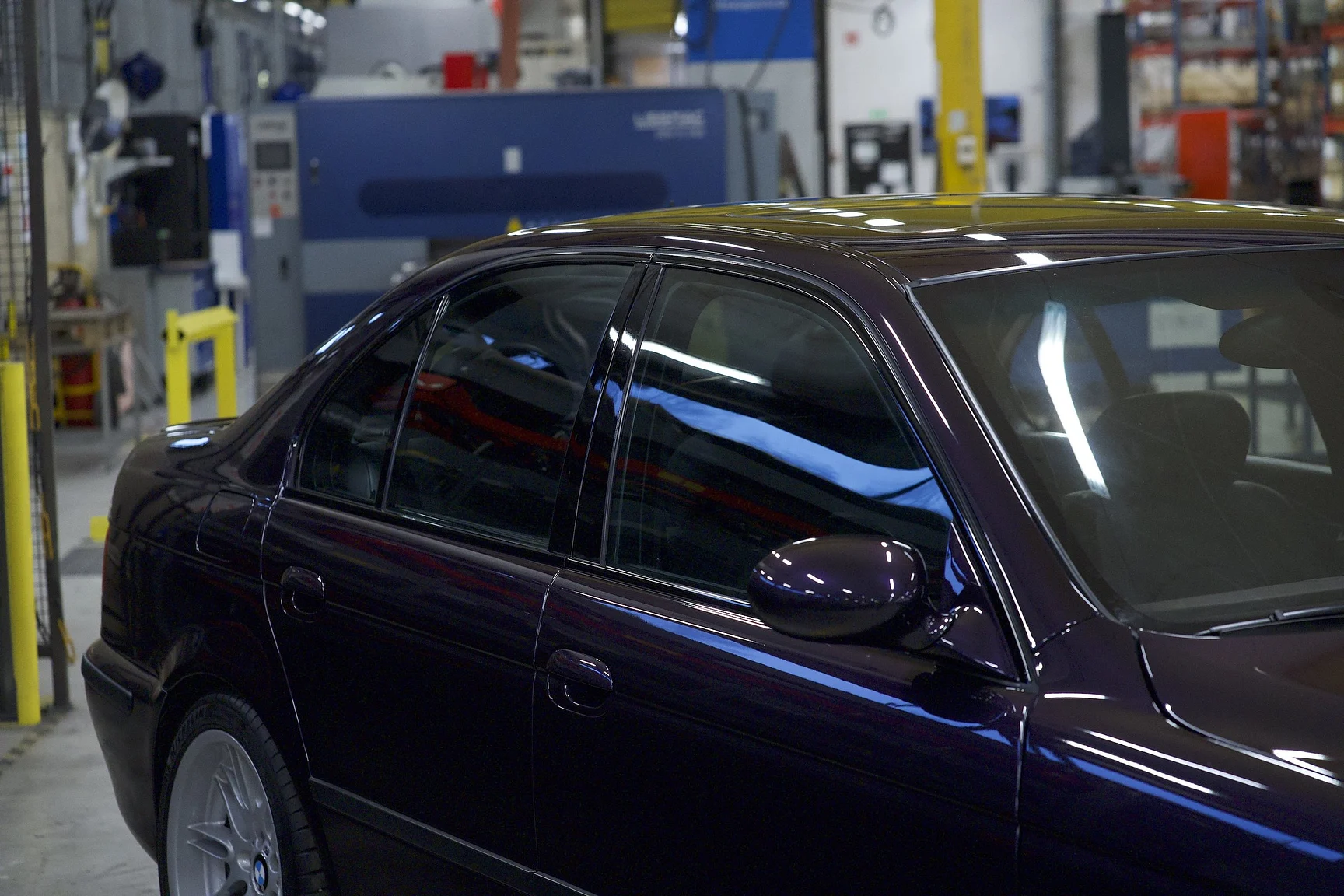 Exterior image of 2002 BMW M5 E39 (81)