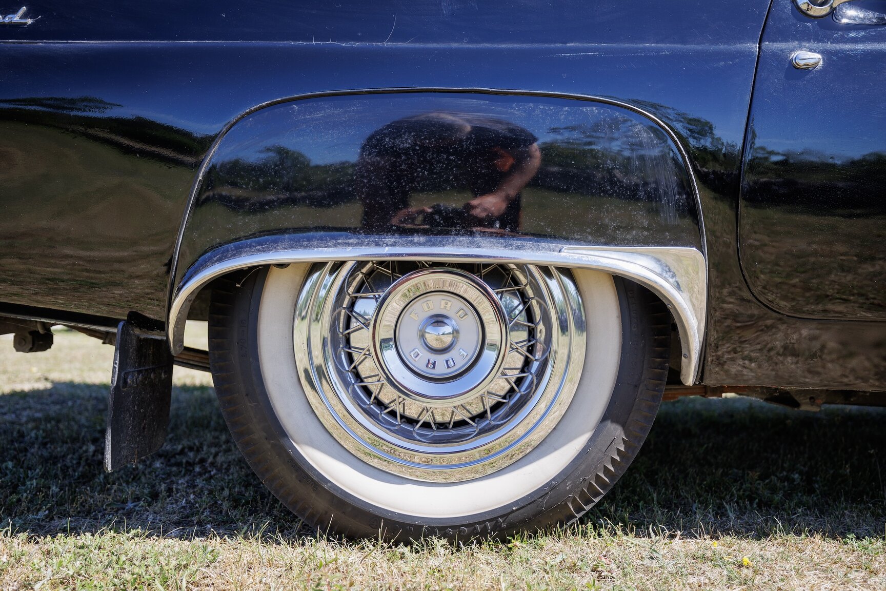 Exterior image of 1956 Ford Thunderbird