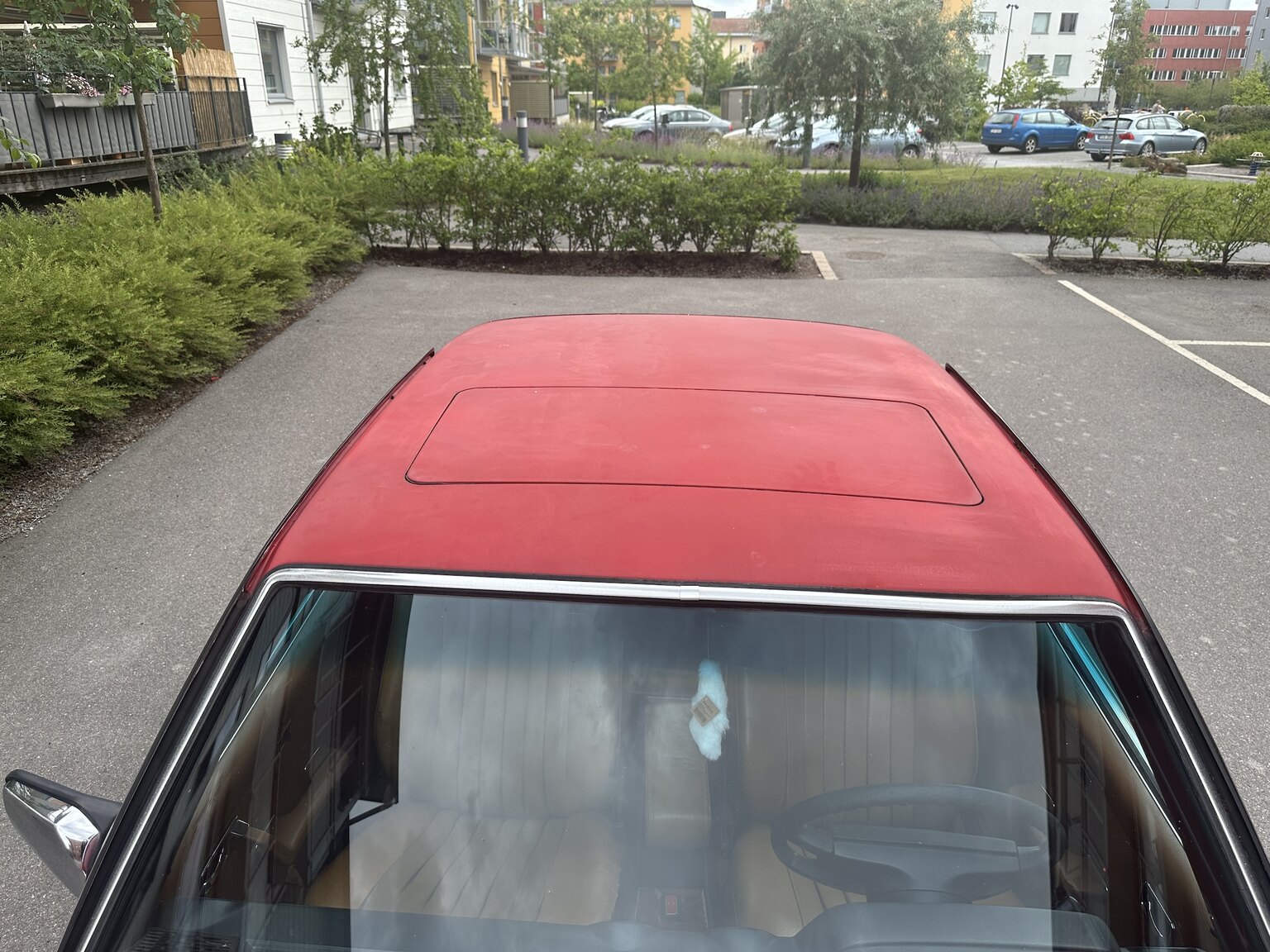 Exteriörbild på 1977 Mercedes-Benz 280 CE