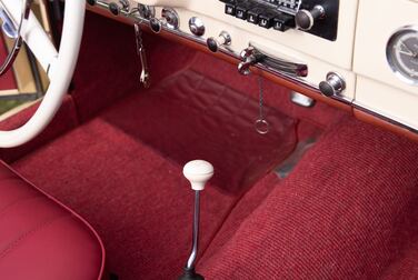 Interior image of 1958 Mercedes-Benz 190SL