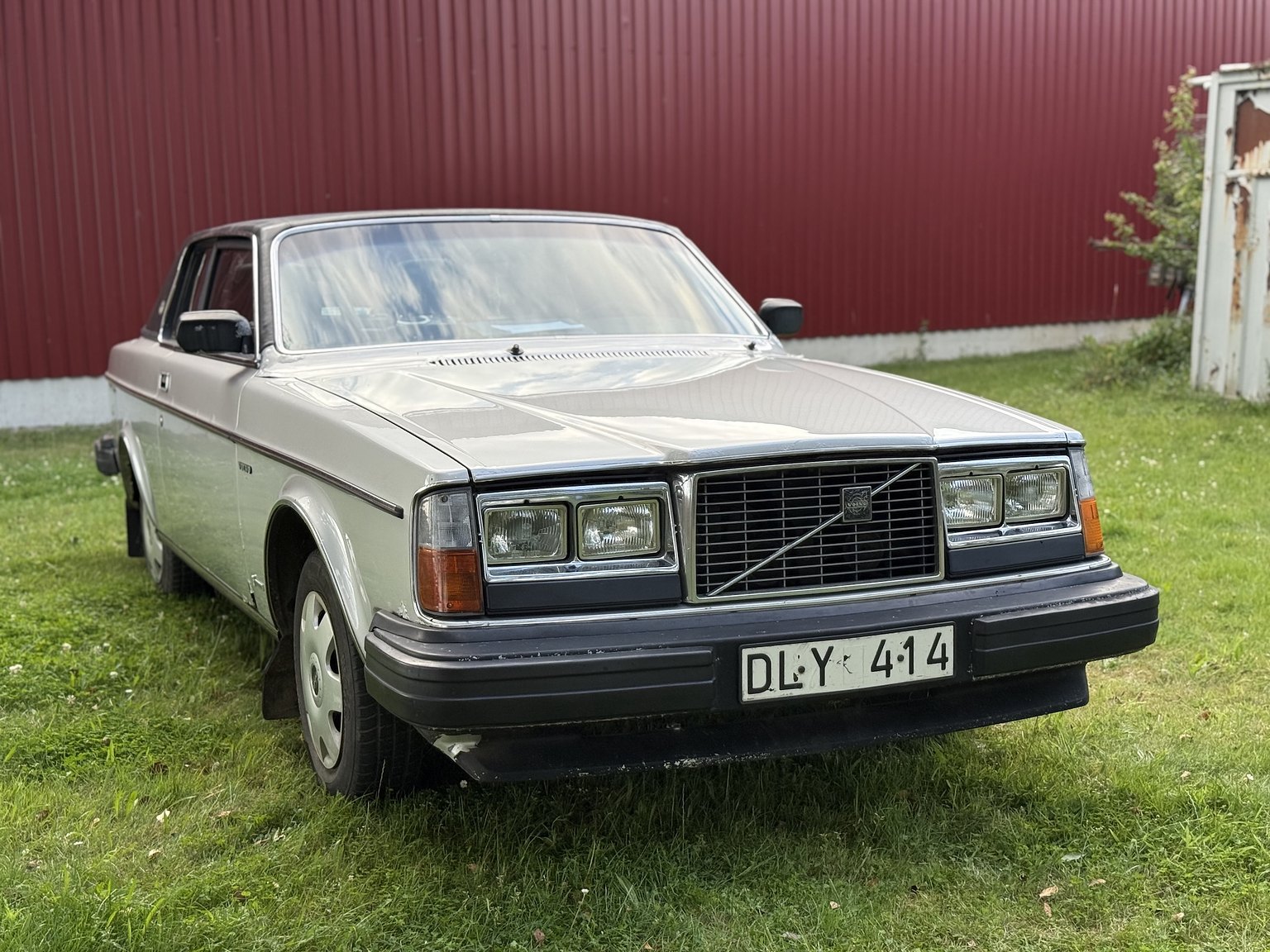 Exterior image of 1979 Volvo 262 C 2.8 V6 Automatisk