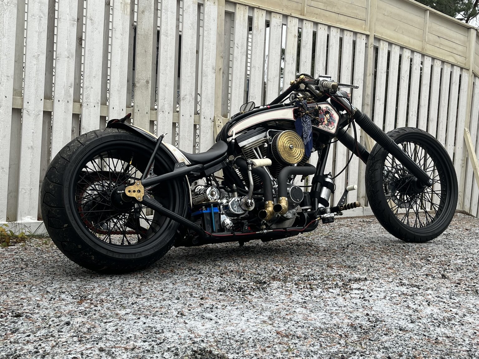 Exteriörbild på 2023 Harley-Davidson Soultrain Belle (8)