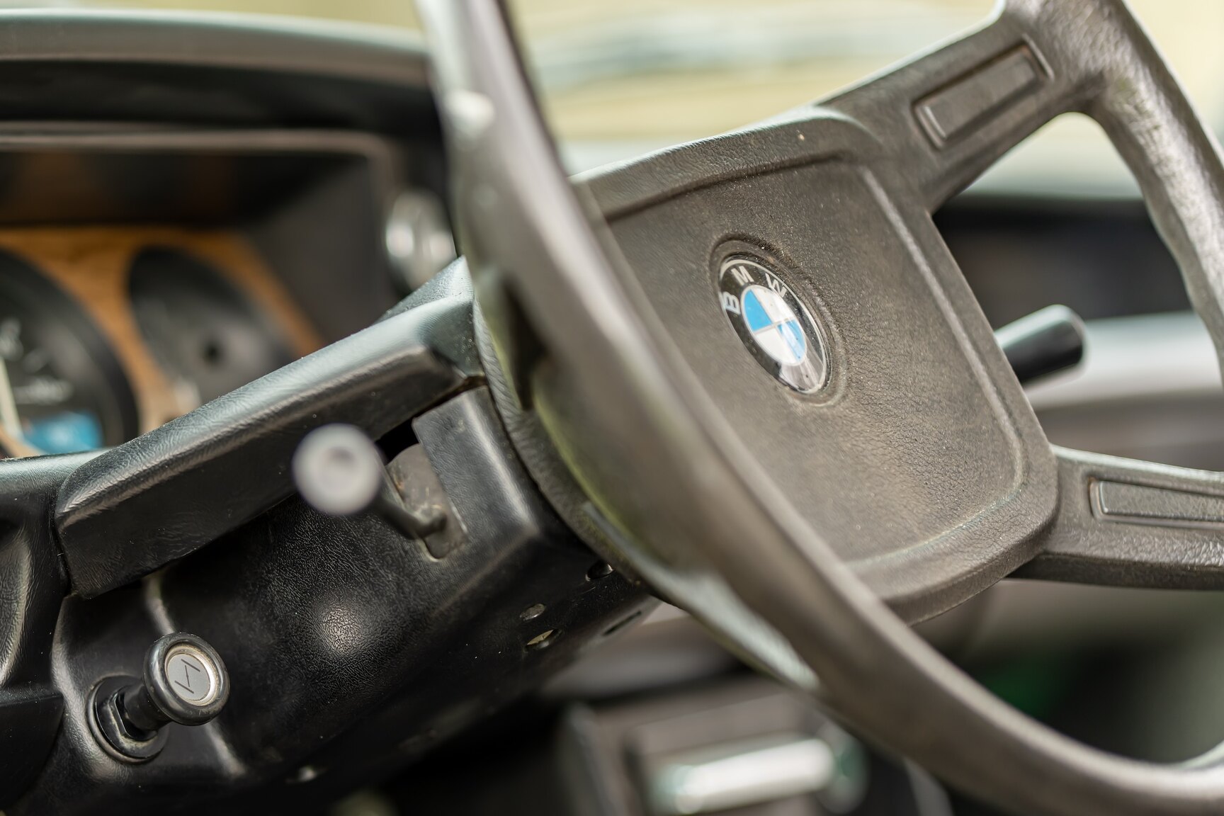 Interior image of 1975 BMW 2002