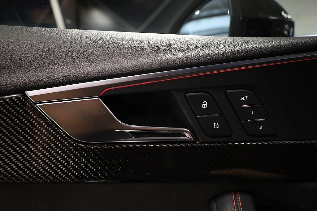 Bild von 2018 Audi RS4 (17)