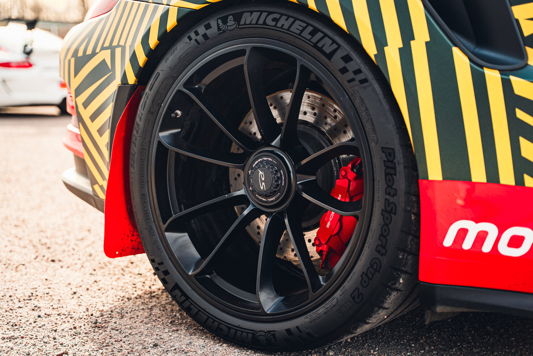 Exteriörbild på 2016 Porsche 911 GT3 RS PDK "Rally Build"