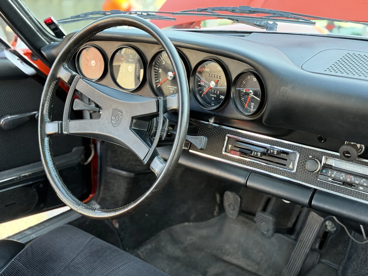 Innenraumfoto von 1971 Porsche 911 S  (27)