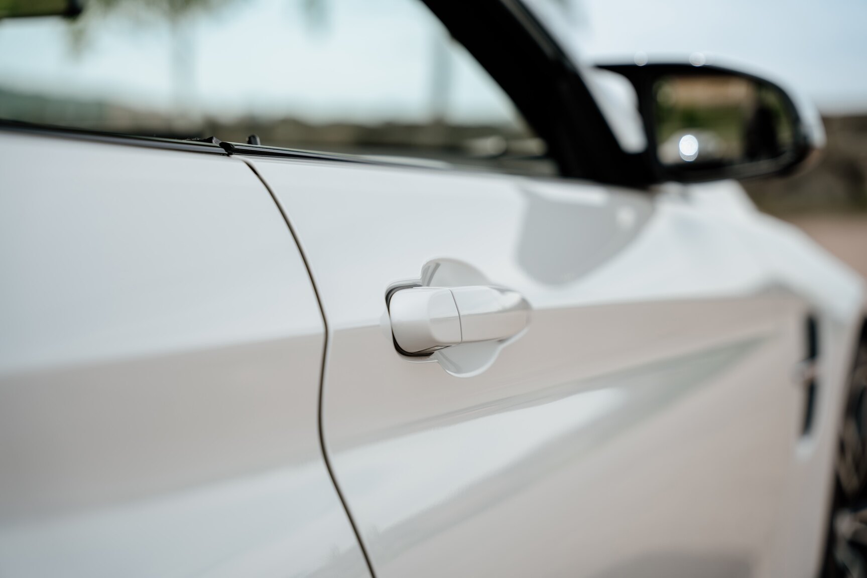 Exteriörbild på 2015 BMW M4 Cabriolet