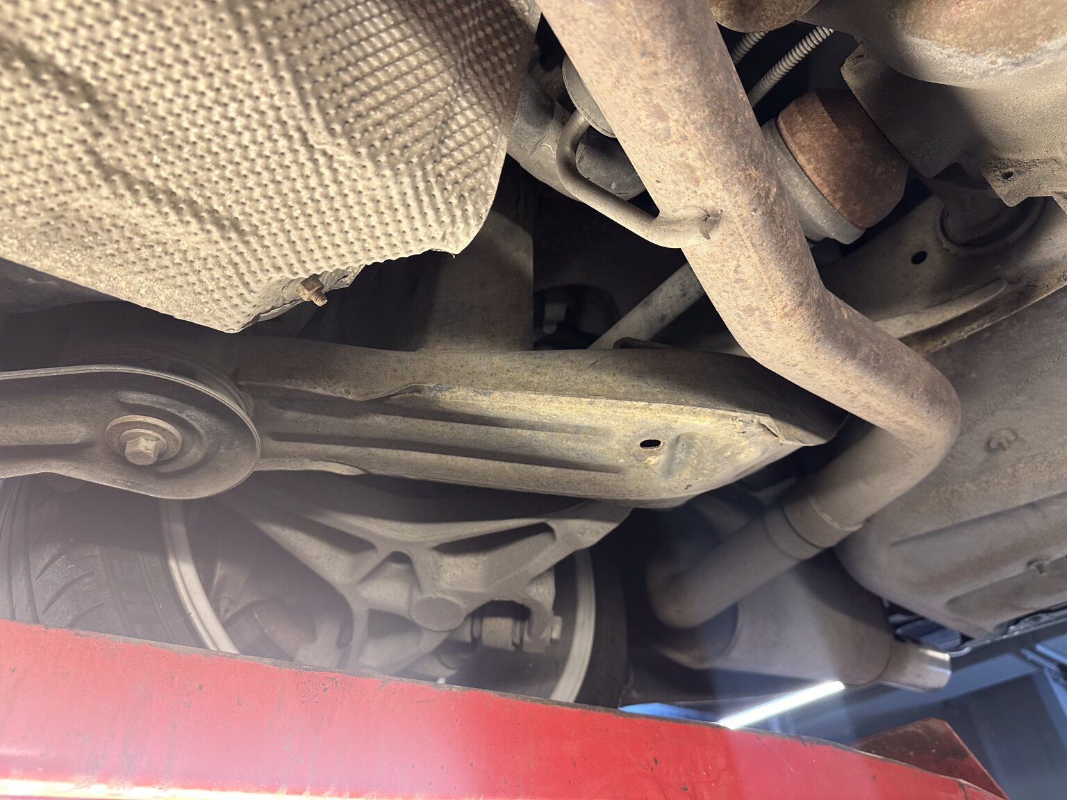 Image of 2003 Jaguar S-Type R mechanics