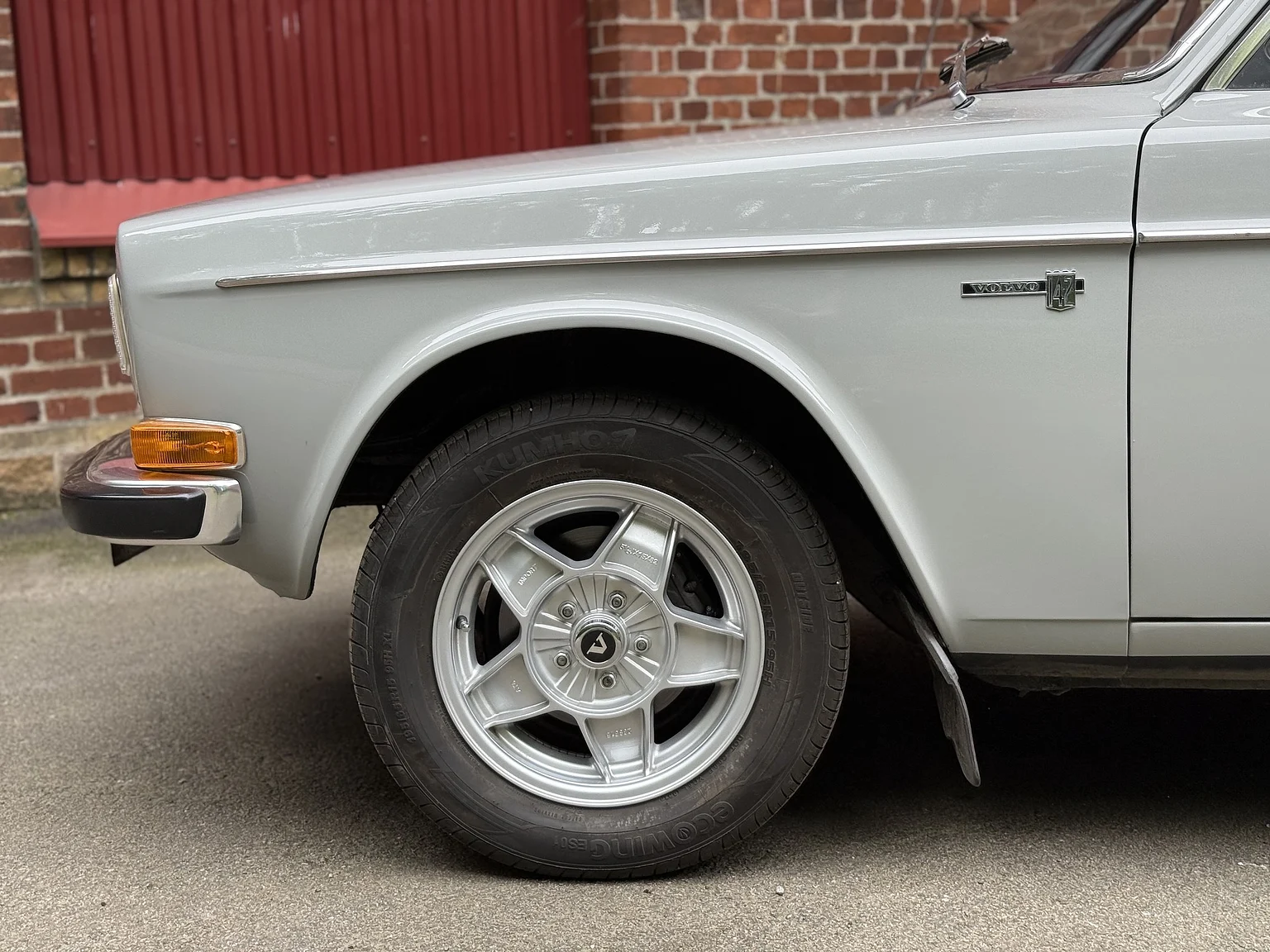 Exteriörbild på 1970 Volvo 142 2.0 Automatic (21)