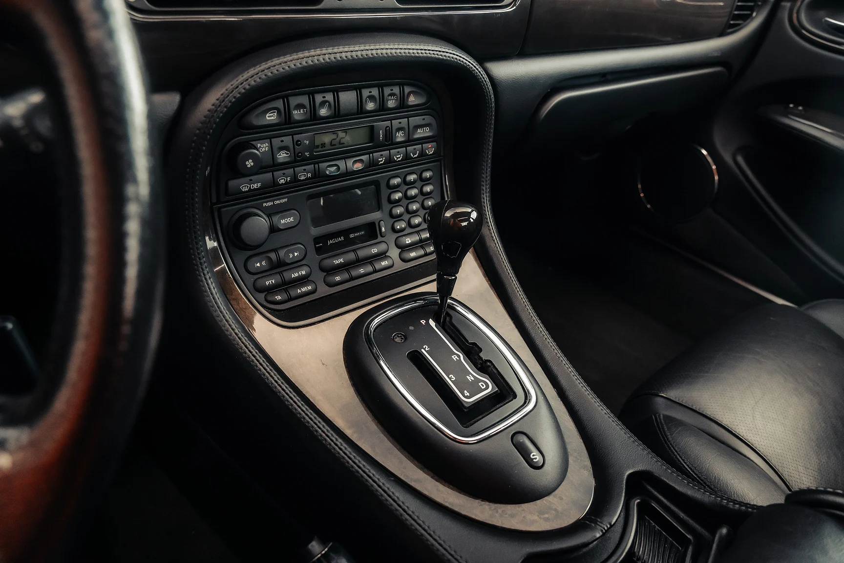 Interiörbild 1997 Jaguar XJR 4.0 Kompressor NO RESERVE (7)