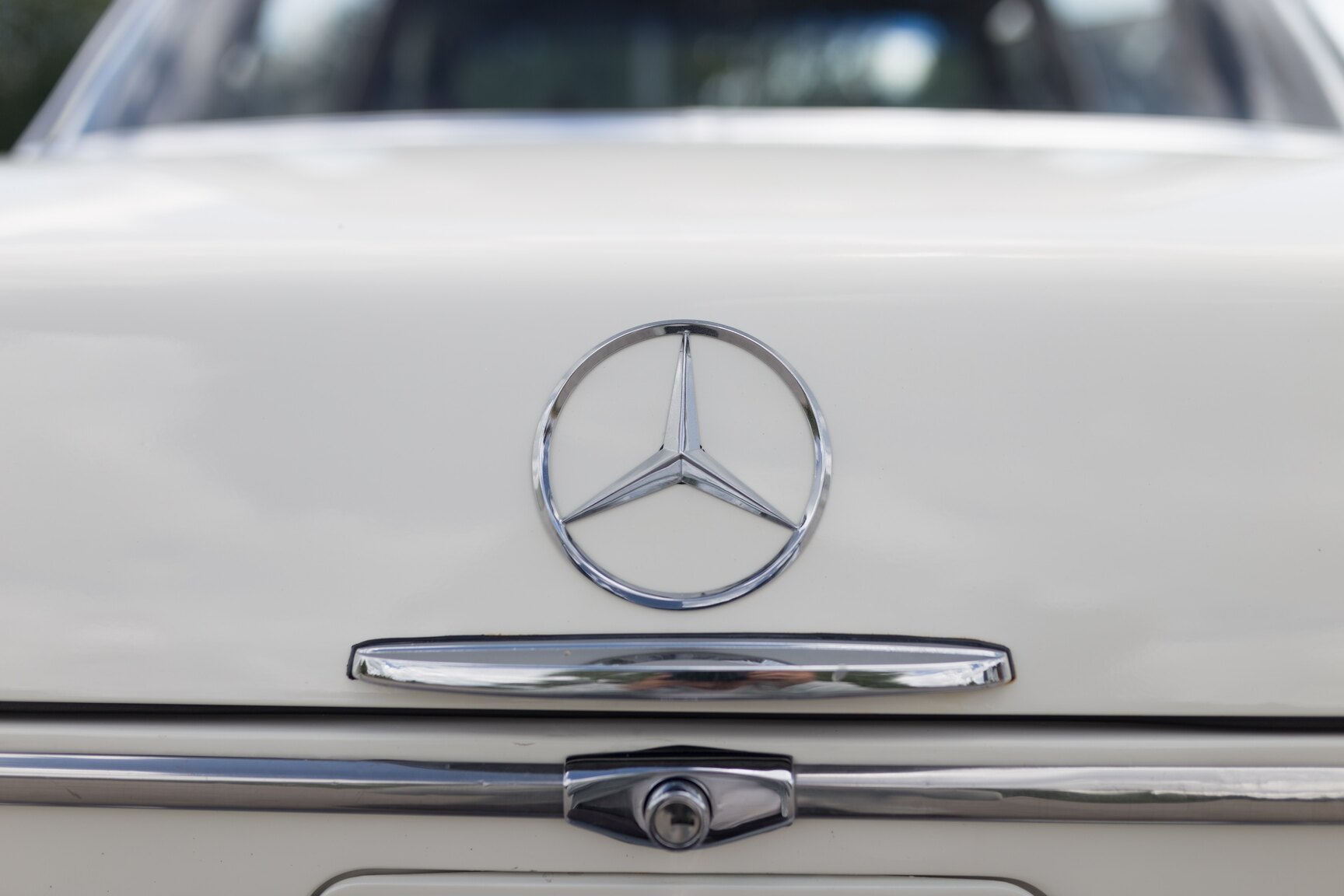 Exteriörbild på 1966  Mercedes-Benz 250 