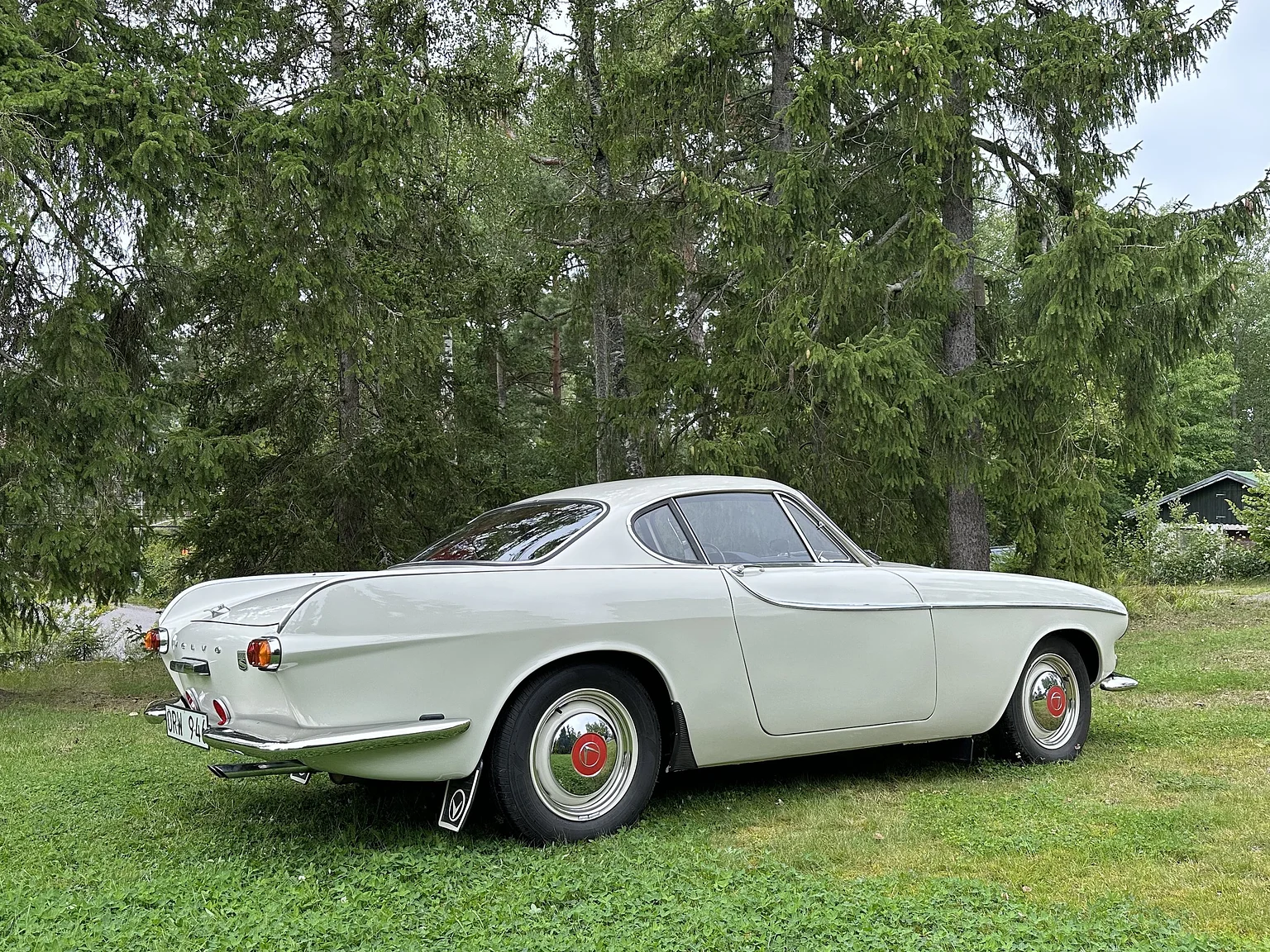 Exterior image of 1964 Volvo P1800S (12)