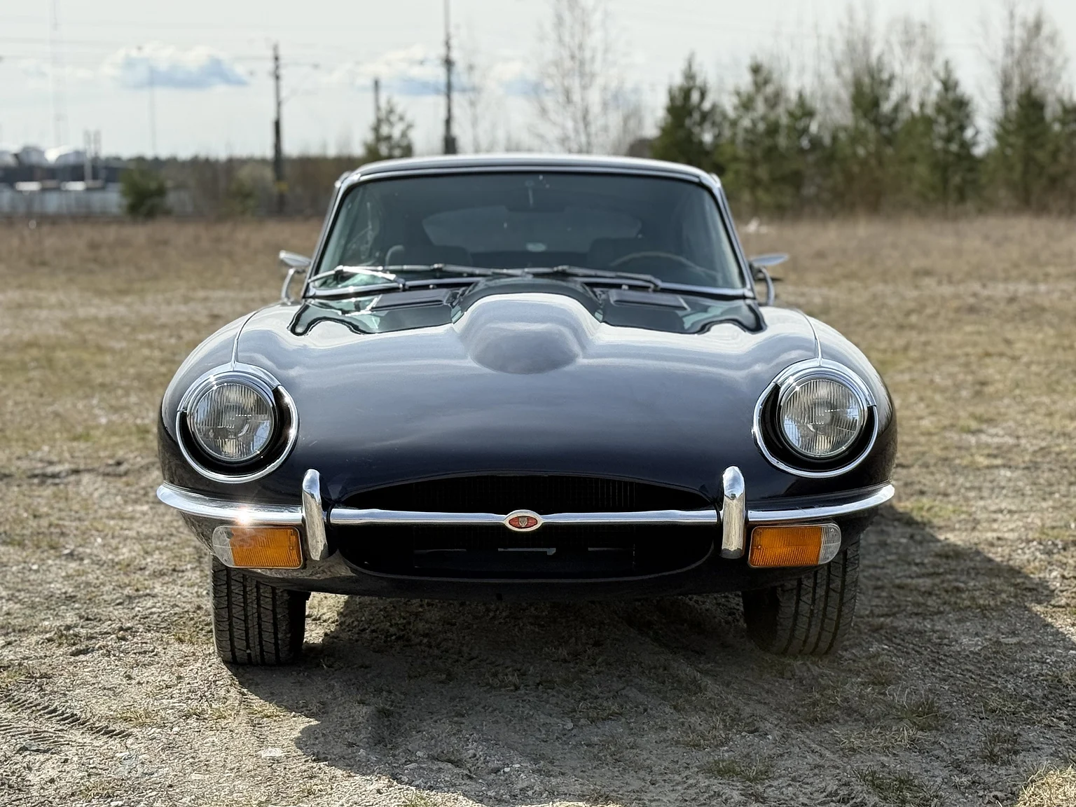 Exteriörbild på 1969 Jaguar E-Type 4.2 Coupe (6)