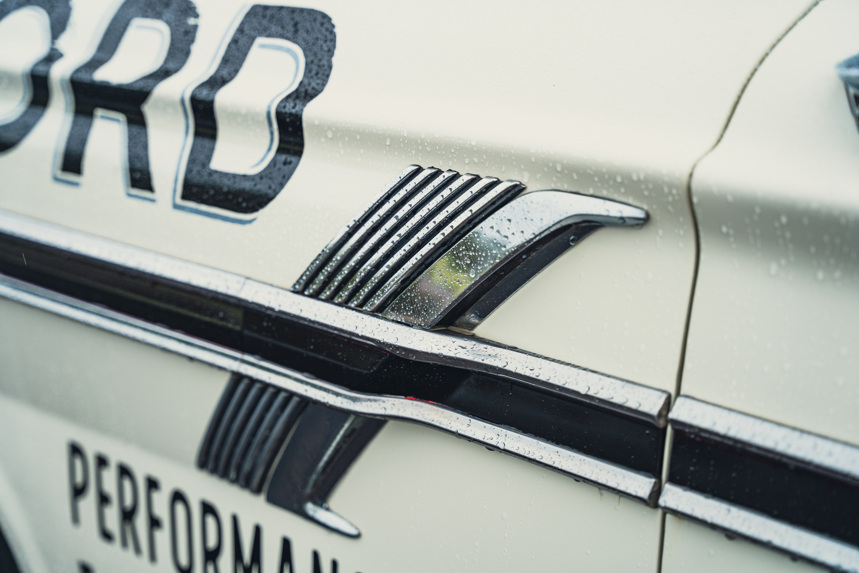 Aussenfoto 1964 Ford Fairlane 500 Sport Coupé (47)