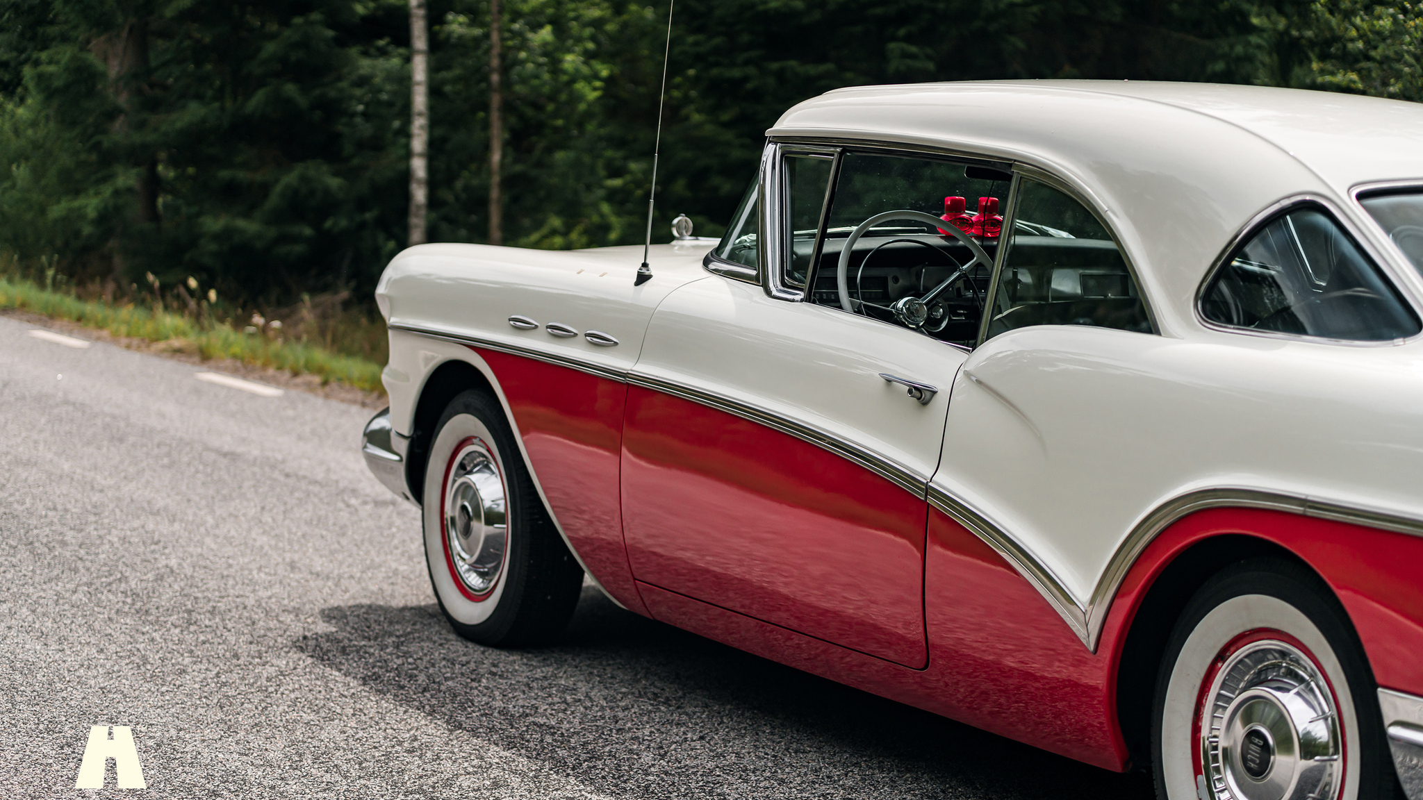 Exterior image of 1957 Buick Special Riviera (Model 46R) V8 (14)