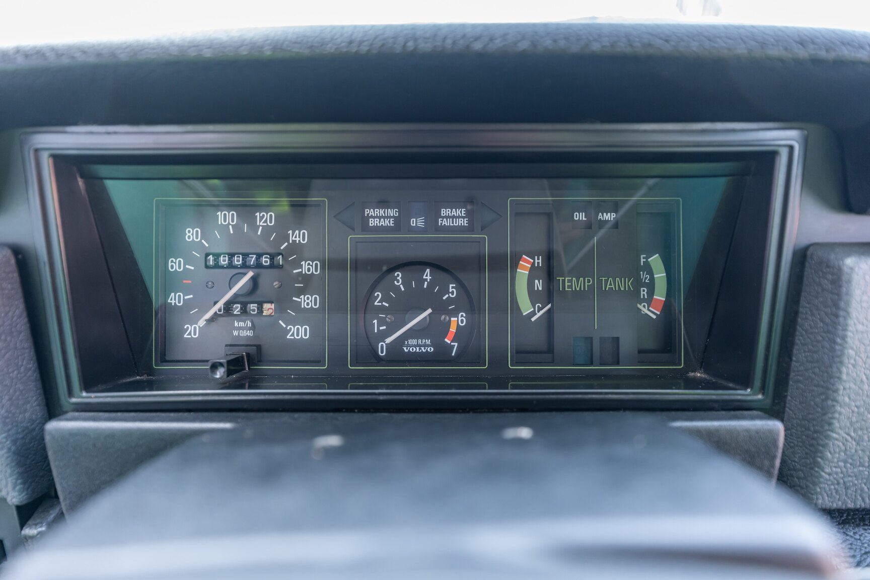 Innenraumfoto von 1973 Volvo 144