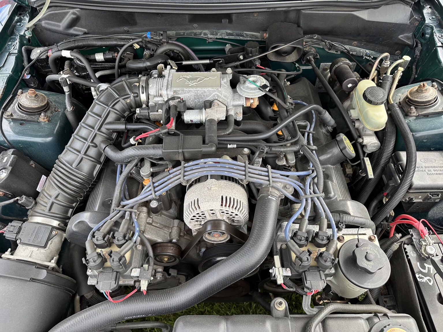 Image of 1998 Ford Mustang GT Convertible mechanics