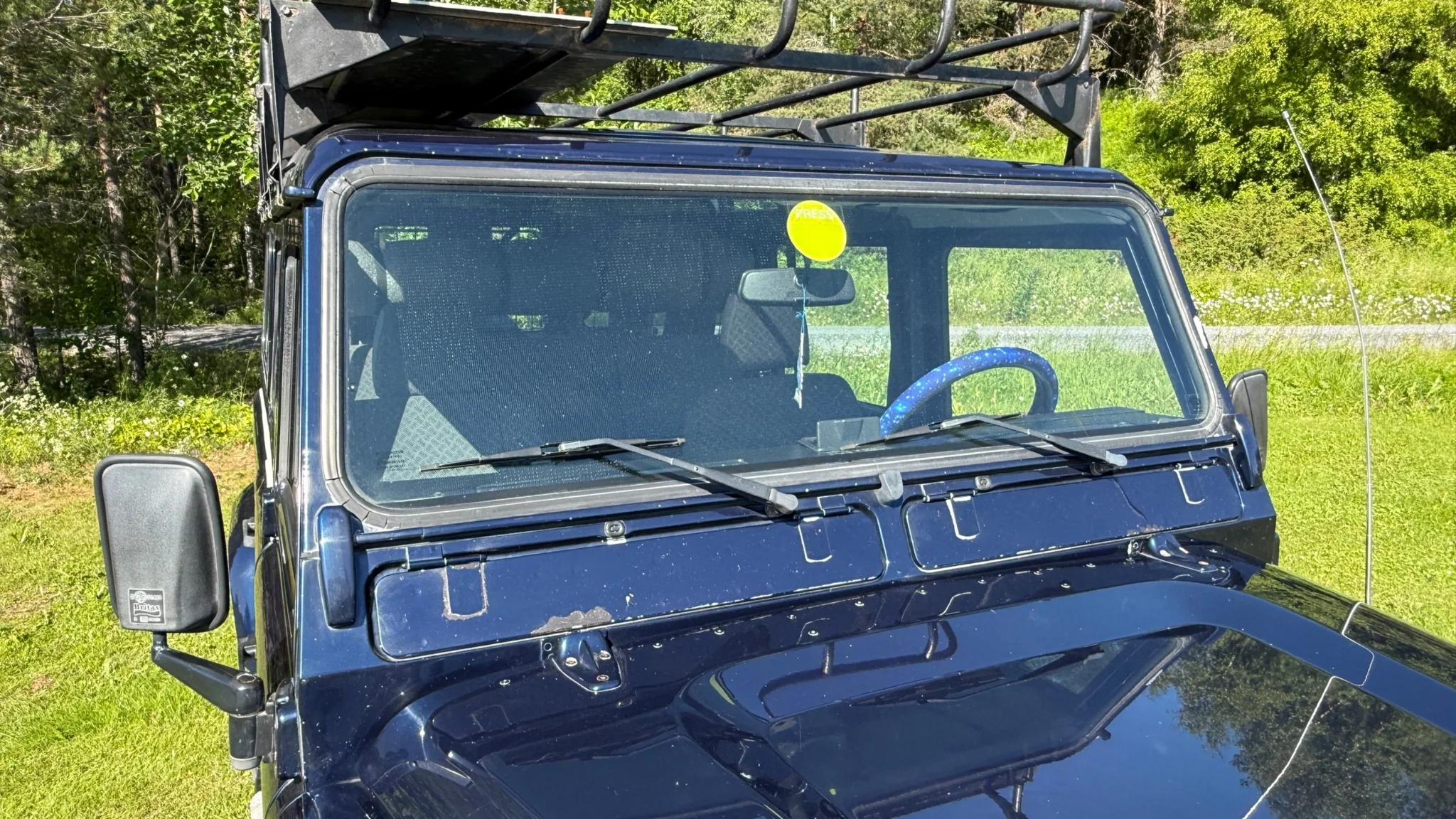 Exterior image of 2002 Land Rover Defender 110 Kombi Td5 (31)