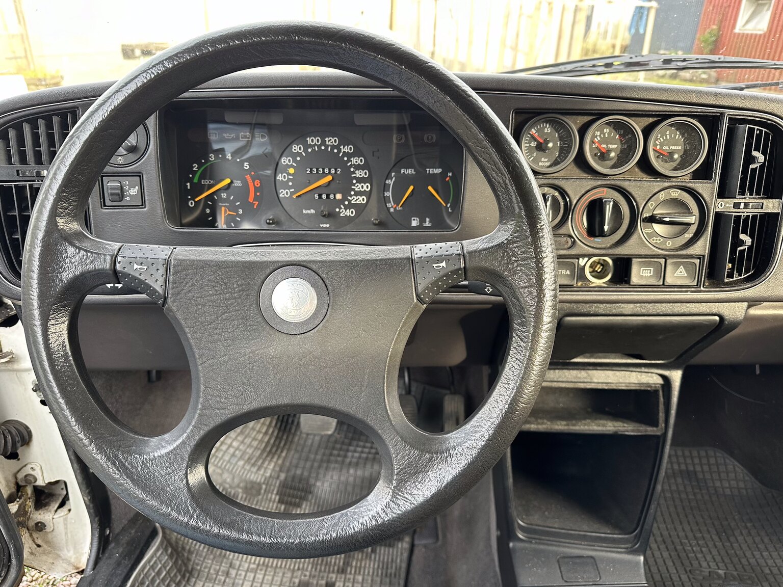 Interior image of 1991 Saab 900 Turbo