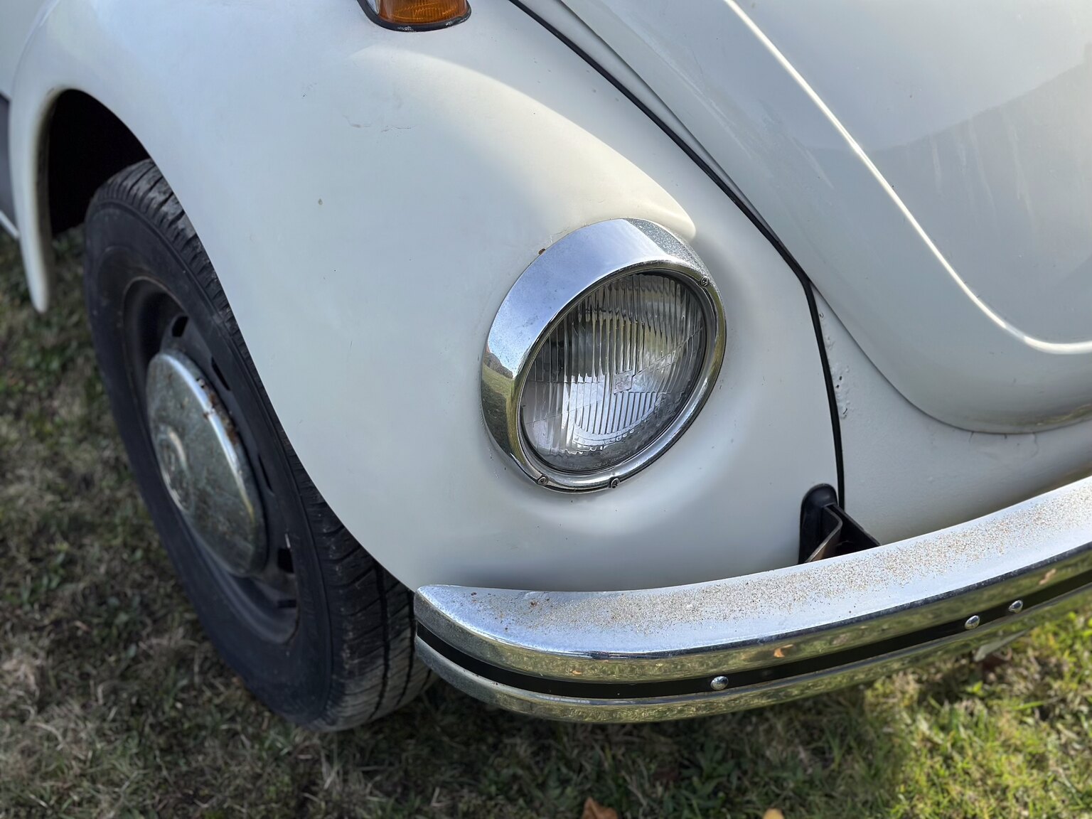 Exterior image of 1971 Volkswagen Beetle 1302 S