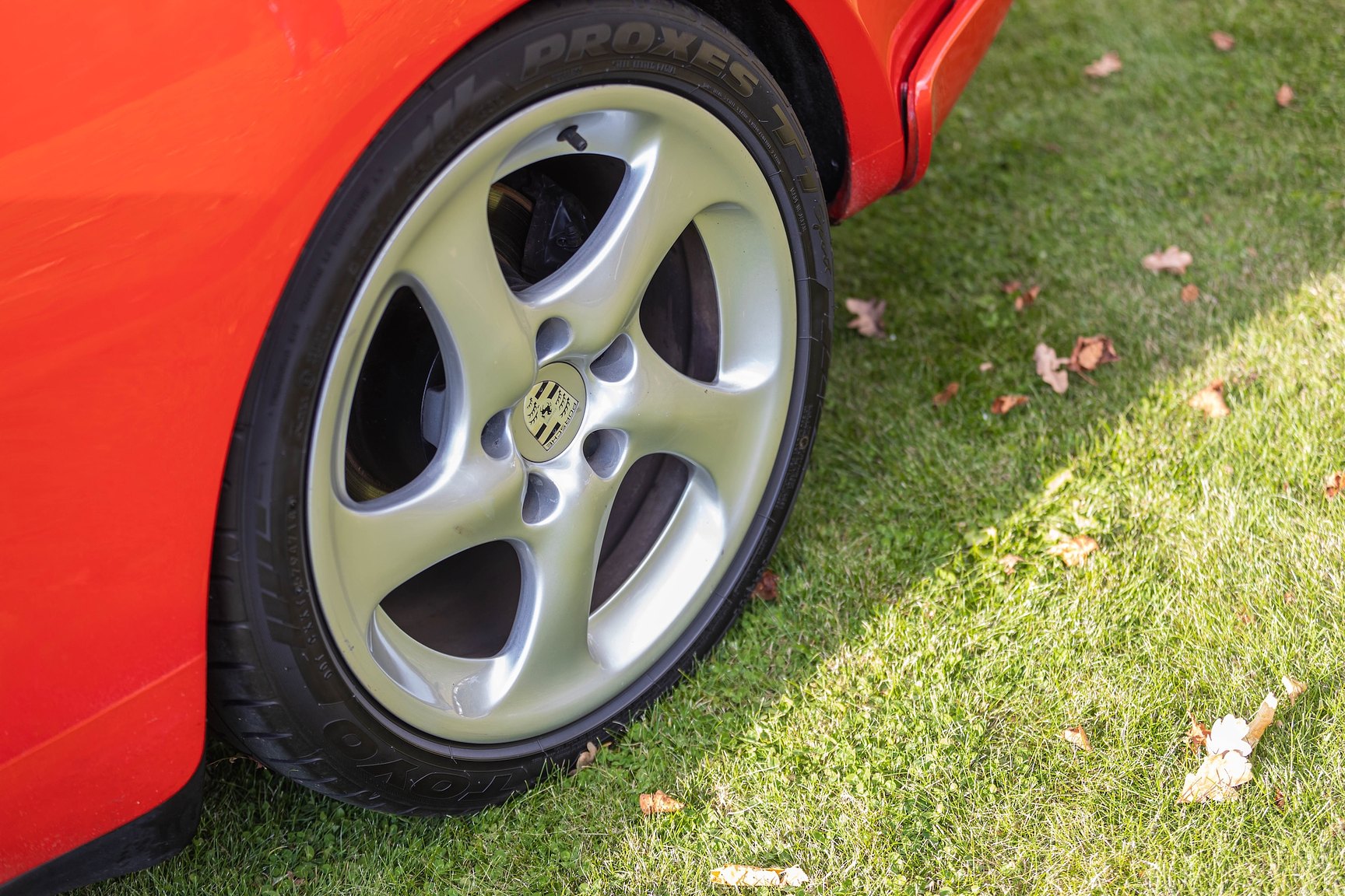 Exteriörbild på 1988 Porsche 944 Turbo
