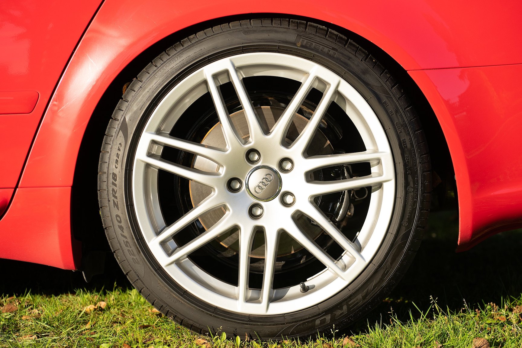 Exterior image of 2007 Audi  S4 quattro 4.2 V8 manuell