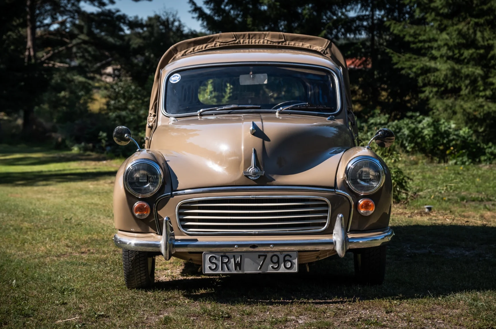 Exterior image of 1971 Morris Minor 1000 (15)